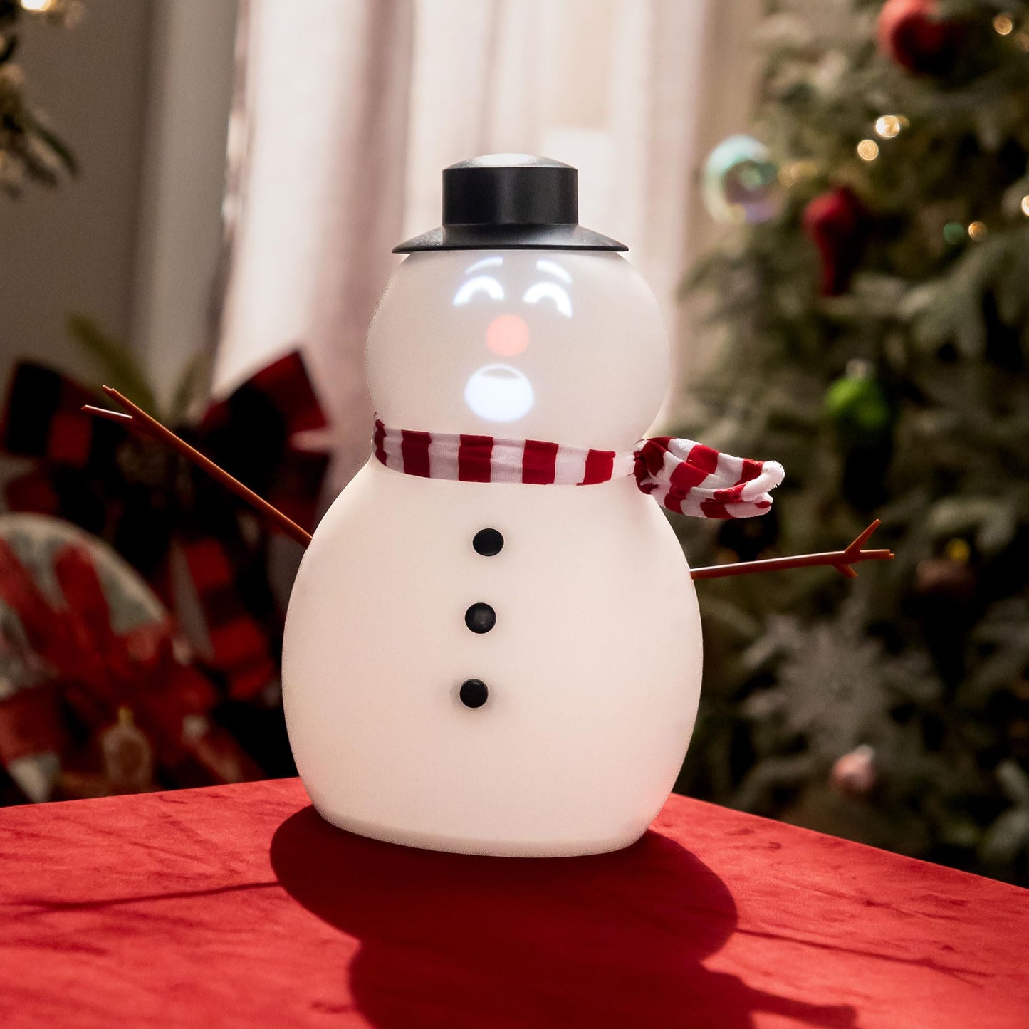 ANIMAT3D FrostByte Talking - Muñeco de nieve animado con proyector integrado y altavoz Plug 'n Play