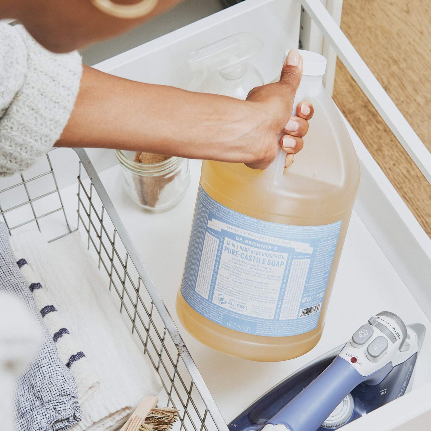 Dr. Bronner's | Jabón de castilla orgánico, fórmula concentrada, ideal para bebés, piel atópica, con psoriasis o dermatitis, biodegradable - Sin Aroma 3.8 L