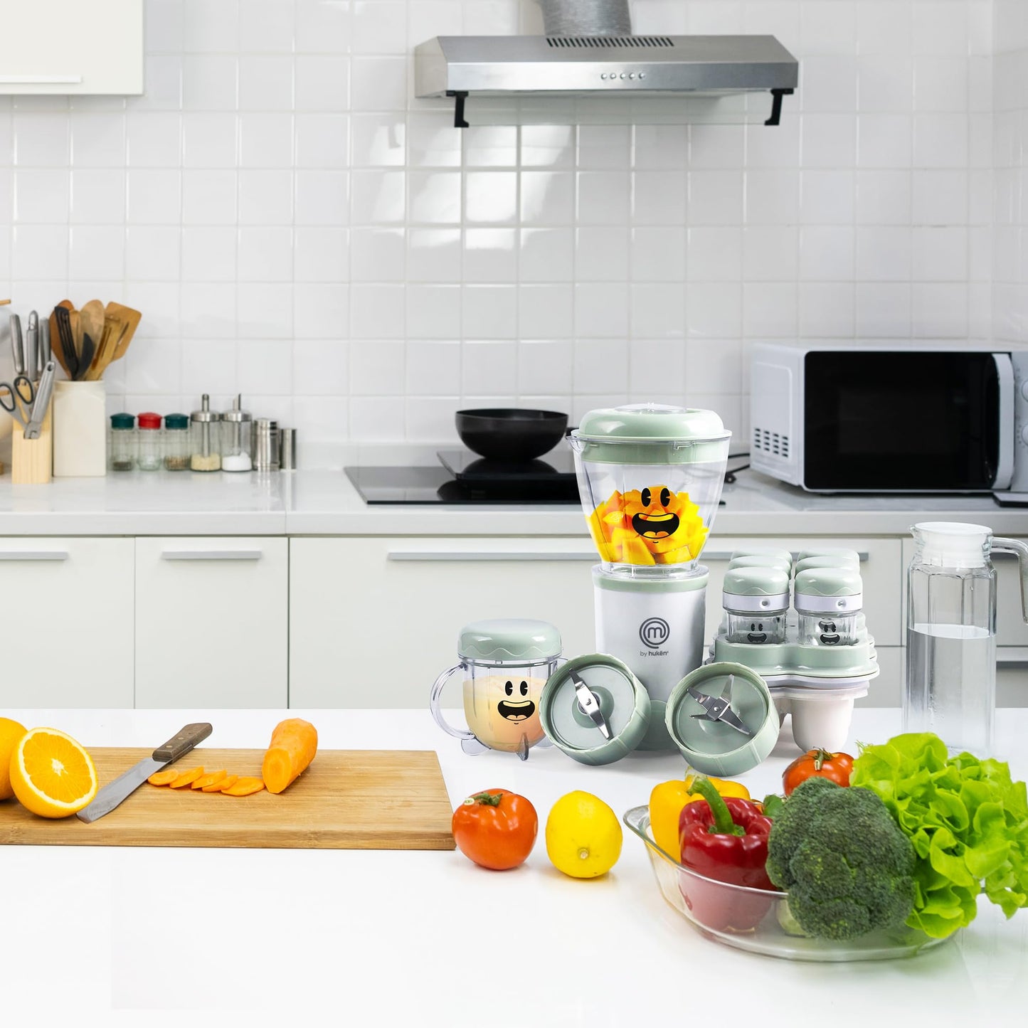 Hukën x MasterChef | Set de Licuadora Nutri-Baby | 2 Aspas para Papillas y Cereales | Vasos de 450 ml y 170 ml | 6 Contenedores con Fecha | Bandeja para Congelar