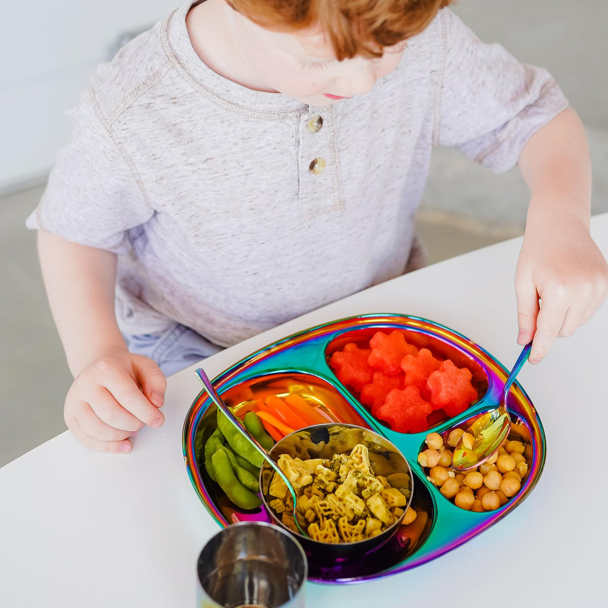Ahimsa - Platos de acero inoxidable para niños, diseño pediatra, coloridos y divididos para niños pequeños y bebés, no tóxicos, irrompibles y aptos para lavaplatos, juego de 4 unidades