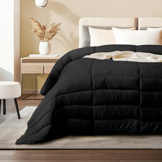 Dreamlab Edredón Acolchado para Toda Estación. Relleno de Microfibras Recubiertas con Gel. Lavado a Máquina. Usar como Edredón o con Funda Duvet. Hipoalergénico. (Negro, Queen 223 x 223cm)