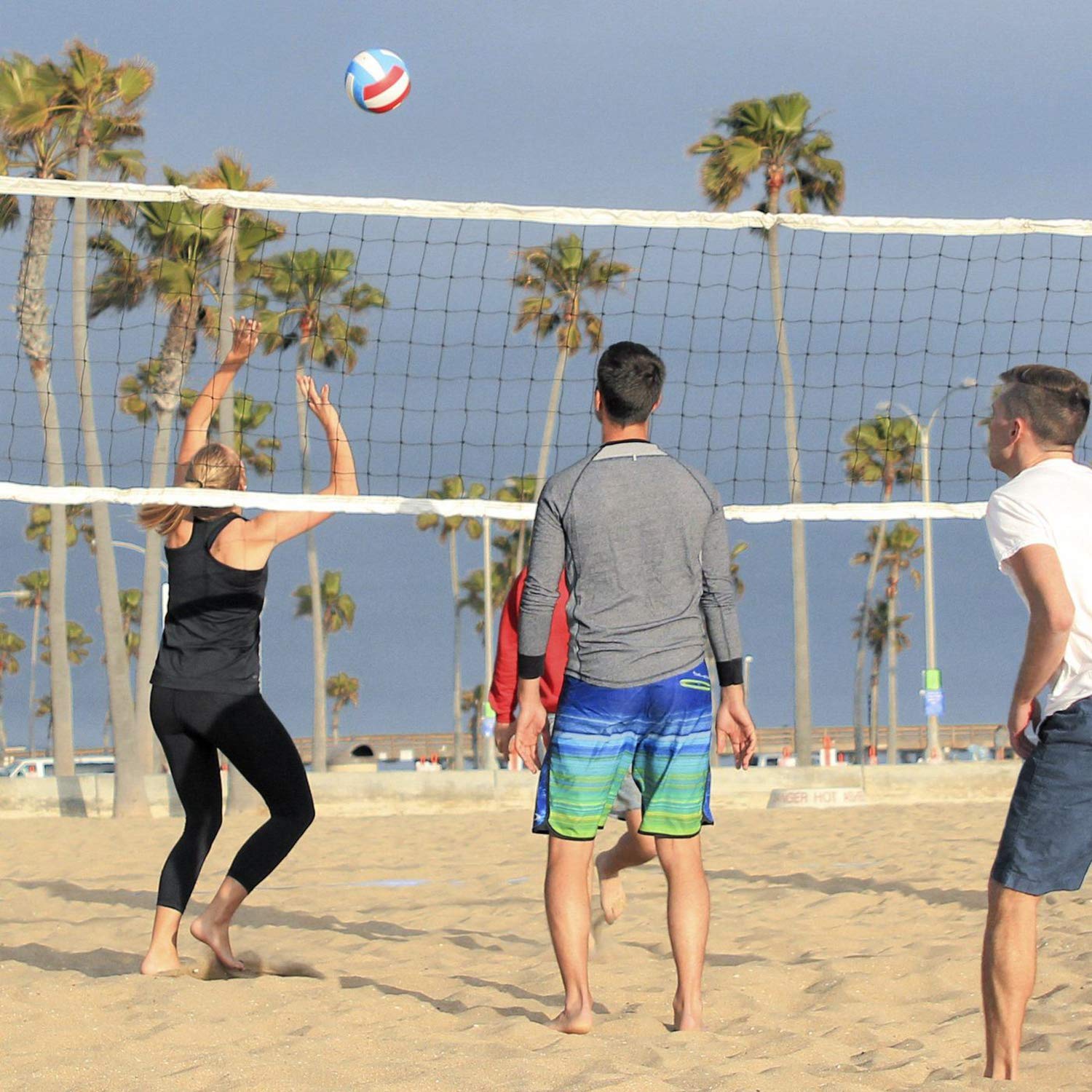GoSports - Voleibol recreativo Suave al Tacto, tamaño regulatorio para Jugar en Interiores o Exteriores, Incluye Bomba de Bola (Paquete de 6)