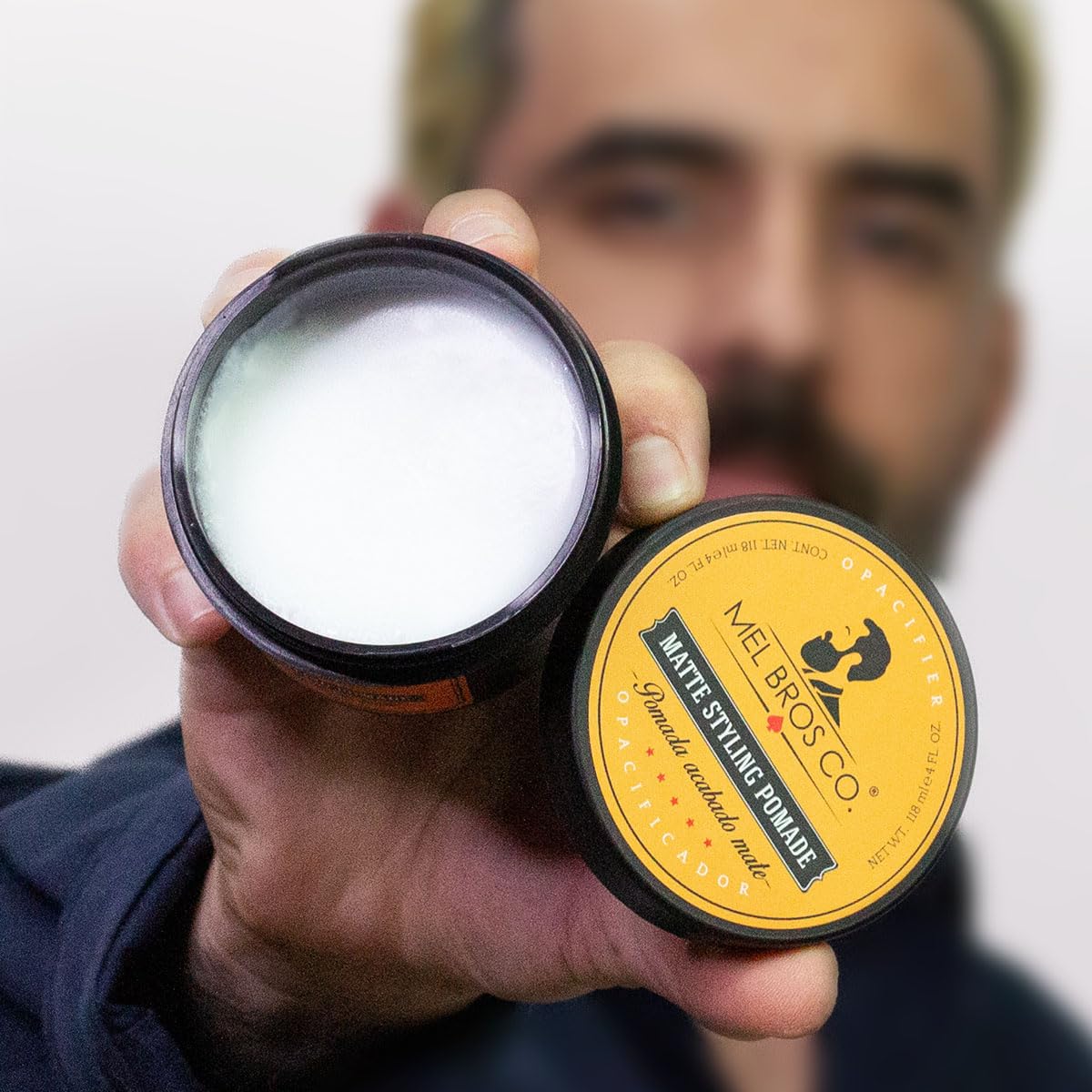 Mel Bros Co. - Matte Styling Pomade - Pomada Acabado Mate Extra Fijación, Apariencia sin Brillo, Matiza el Cabello, Moldea Tu Estilo. (4 Oz / 118 Ml)