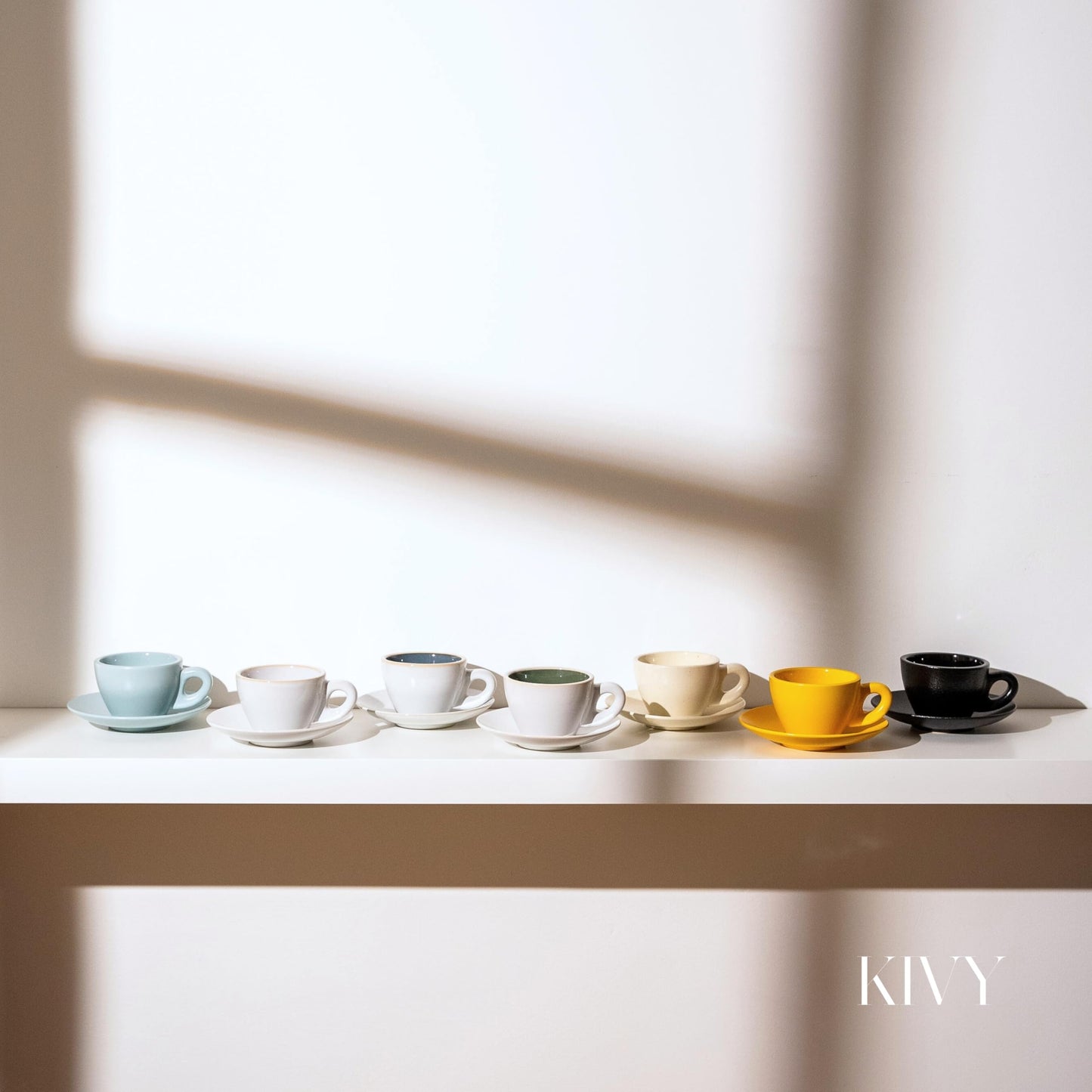 KIVY - Juego de 4 tazas de capuchino, color negro