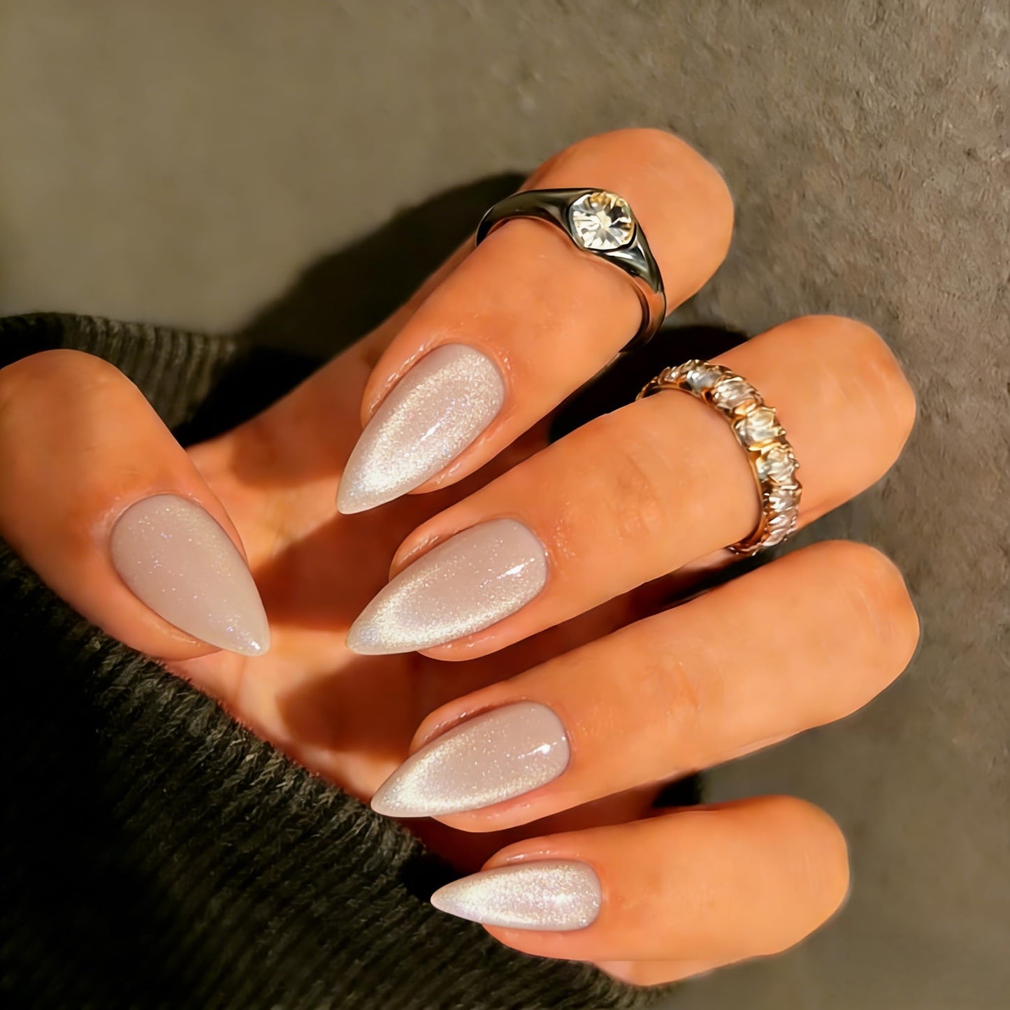 SXVME Uñas postizas Cat Eye color almendra, hechas a mano, de grosor medio, cromadas y nude, para mujer, para bodas, reutilizables, con purpurina magnética natural, 15 tamaños (30 unidades)