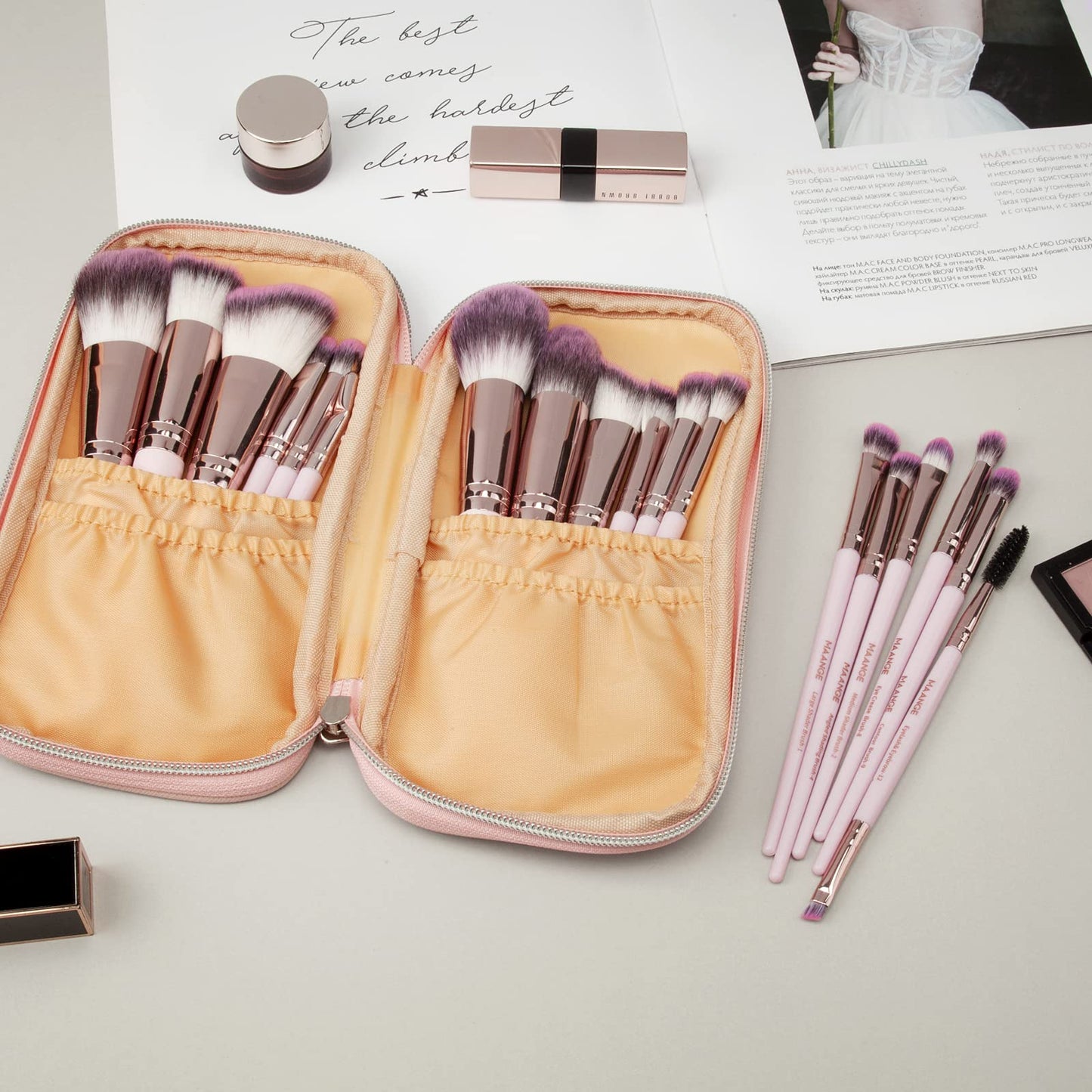 Brochas de Maquillaje con Estuche 18 Piezas Set de Brochas para Maquillaje Profesional Juego de Brochas Kabuki Sintético Premium Sombra de Ojos en Polvo para Base de Maquillaje (Rosa)