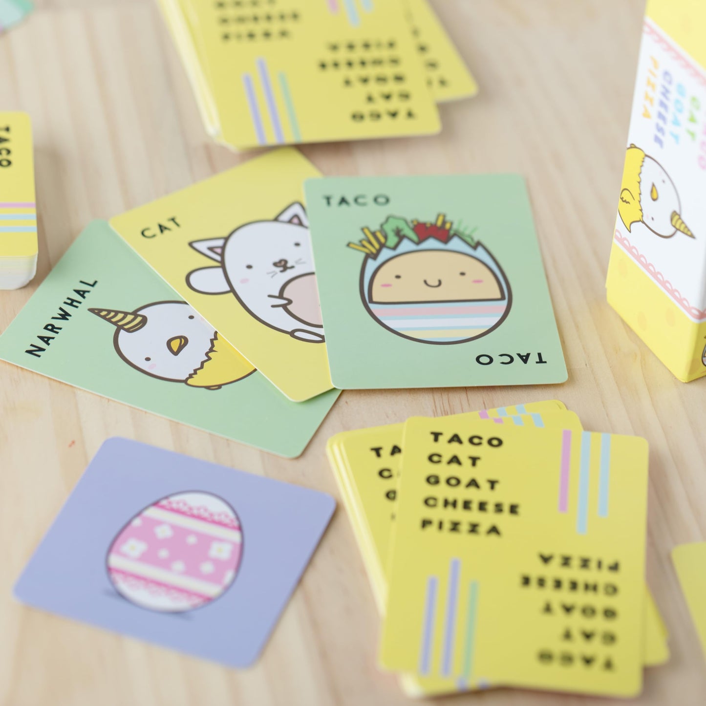 Juego de Cartas Dolphin Hat Games Edición Pascua Taco Cat Goat Cheese Pizza para Todas las Edades