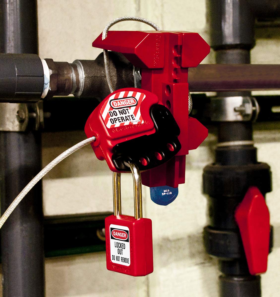 Candado de Seguridad Master Lock Xenoy Rojo con Cuerpo Corto