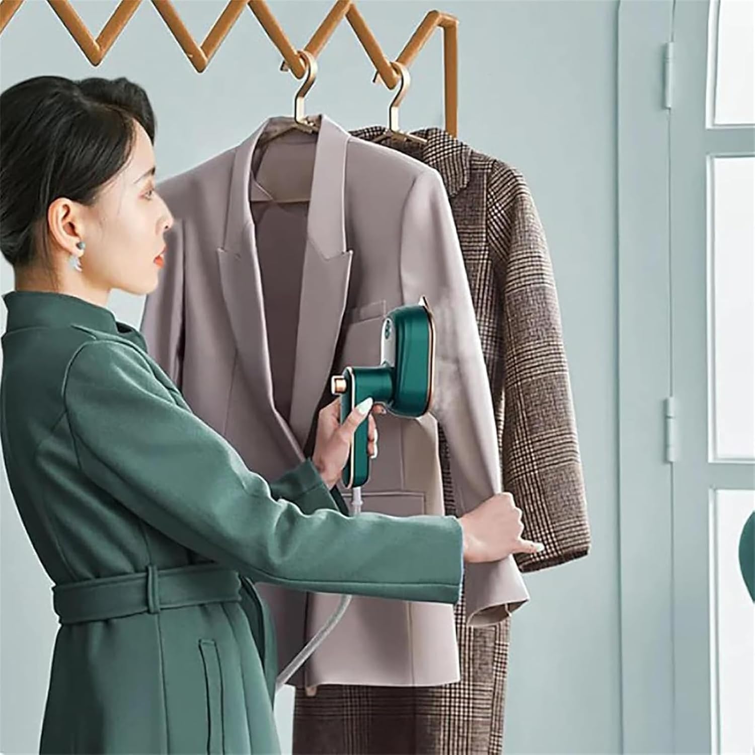Ironizze Pro Portable Steam Iron,Ironizze Pro, Mini Steam Iron For Clothes, Travel Steamer For Clothes, 1100W Portable Handheld Steamer Iron, Small Mini Steam Iron For Home And Travel (Green)
