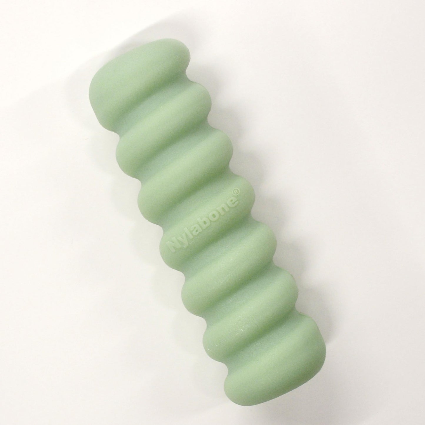 Juguete Sensory de Masticar Nylabone Mantequilla de Maní para Cachorros