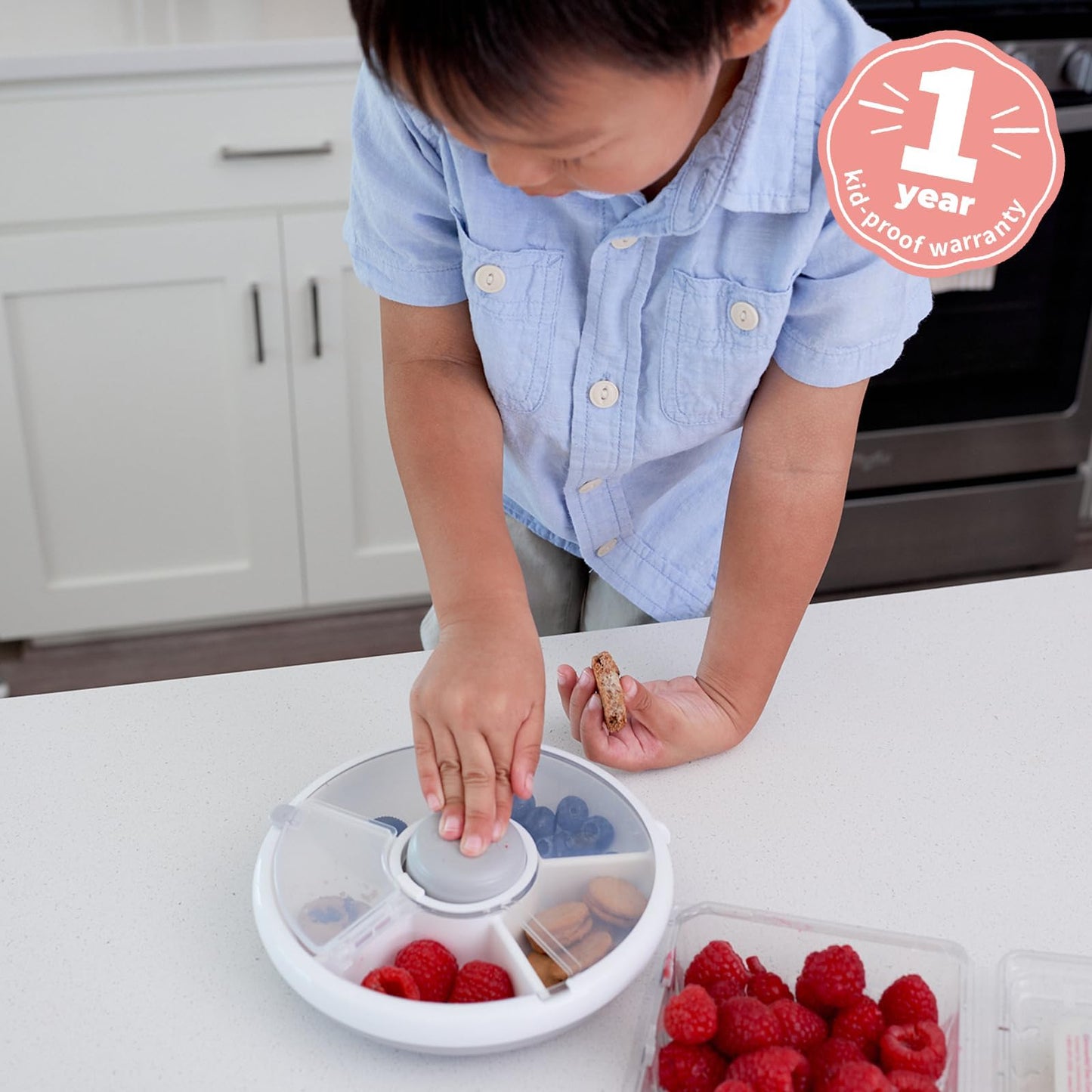 GoBe Kids - Paquete giratorio de aperitivos con correa de mano y hoja de calcomanía, dispensador de 5 compartimentos y tapa, sin BPA y PVC, apto para lavaplatos, sin derrames, a prueba de fugas