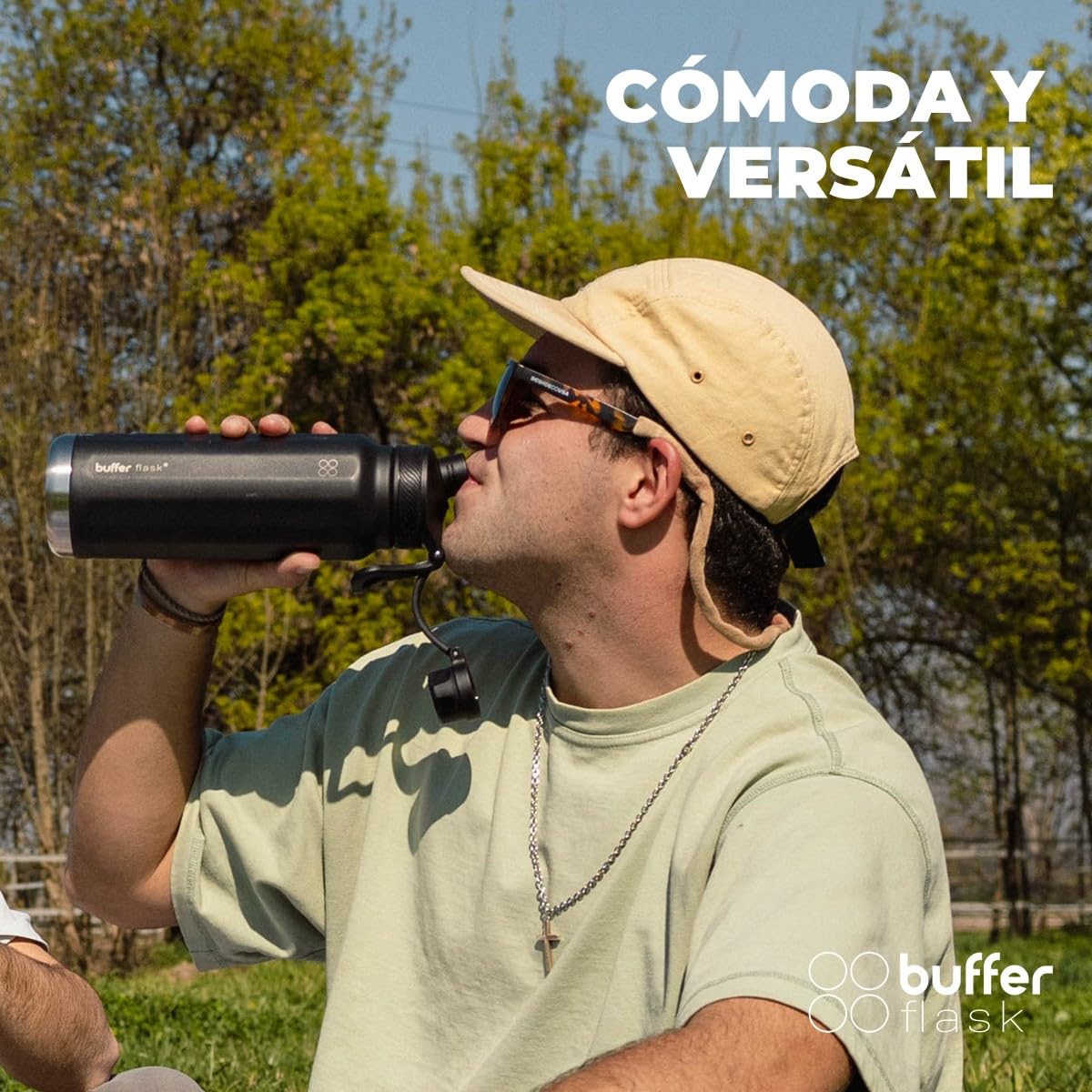 BUFFER FLASK - Termo de Acero Inoxidable | Botella de Agua Aislante, Termos Agua Fría (24 horas) o Caliente (12 horas) | Antigoteo, Hermético | Incluye tapas | 700 ml - 24 Oz| Color Negro