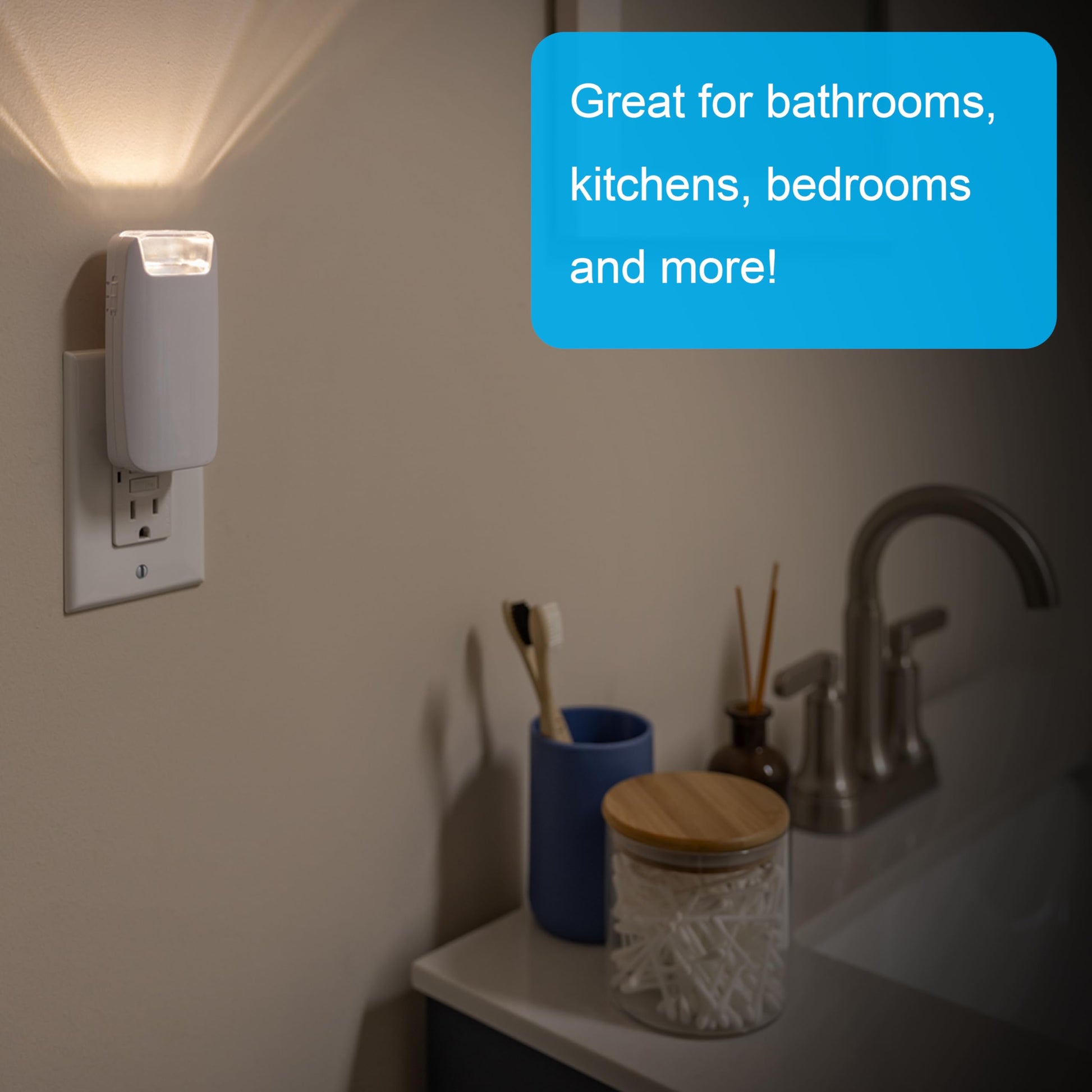 Luz nocturna LED de falla de energía 4 en 1 GE, paquete de 2, sensor de anochecer a amanecer, 40 lúmenes, enchufe plegable, para linterna de emergencia, tormenta, huracán, blanco, 49578