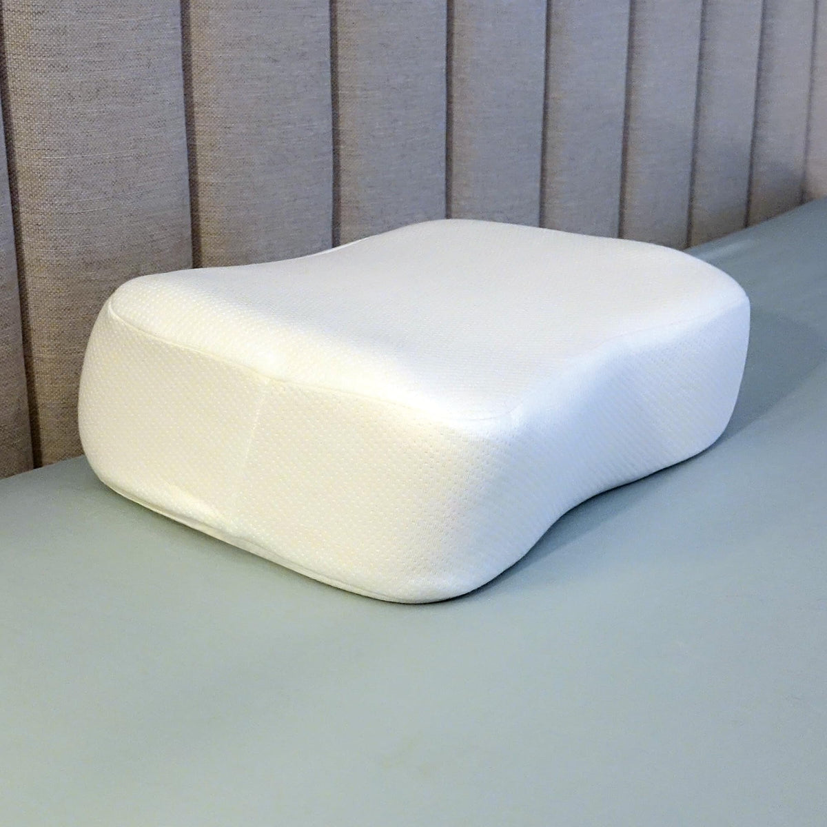 Almohada de Viaje Espuma Viscoelástica SleepRight Gris para Dormir de Lado