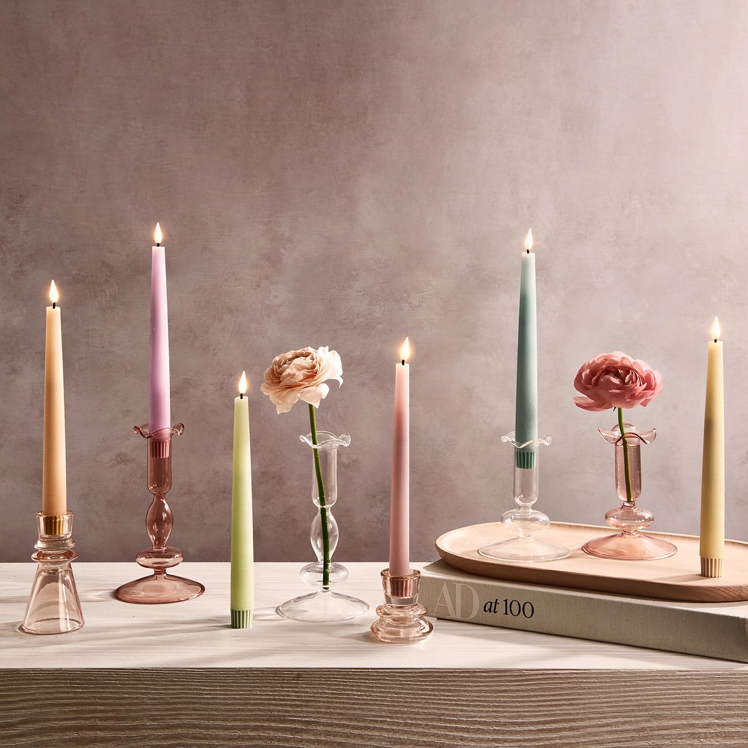 LampLust Velas cónicas sin llama, 9 pulgadas, paquete de 6, candelabros pastel multicolor con llama parpadeante LED, cera real, baterías y control remoto incluidos, velas sin llama, decoración de