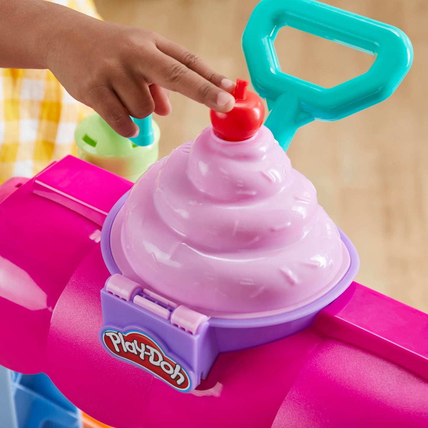 Set de Masa Moldeable Play Doh Camión de Golosinas Kitchen Creations