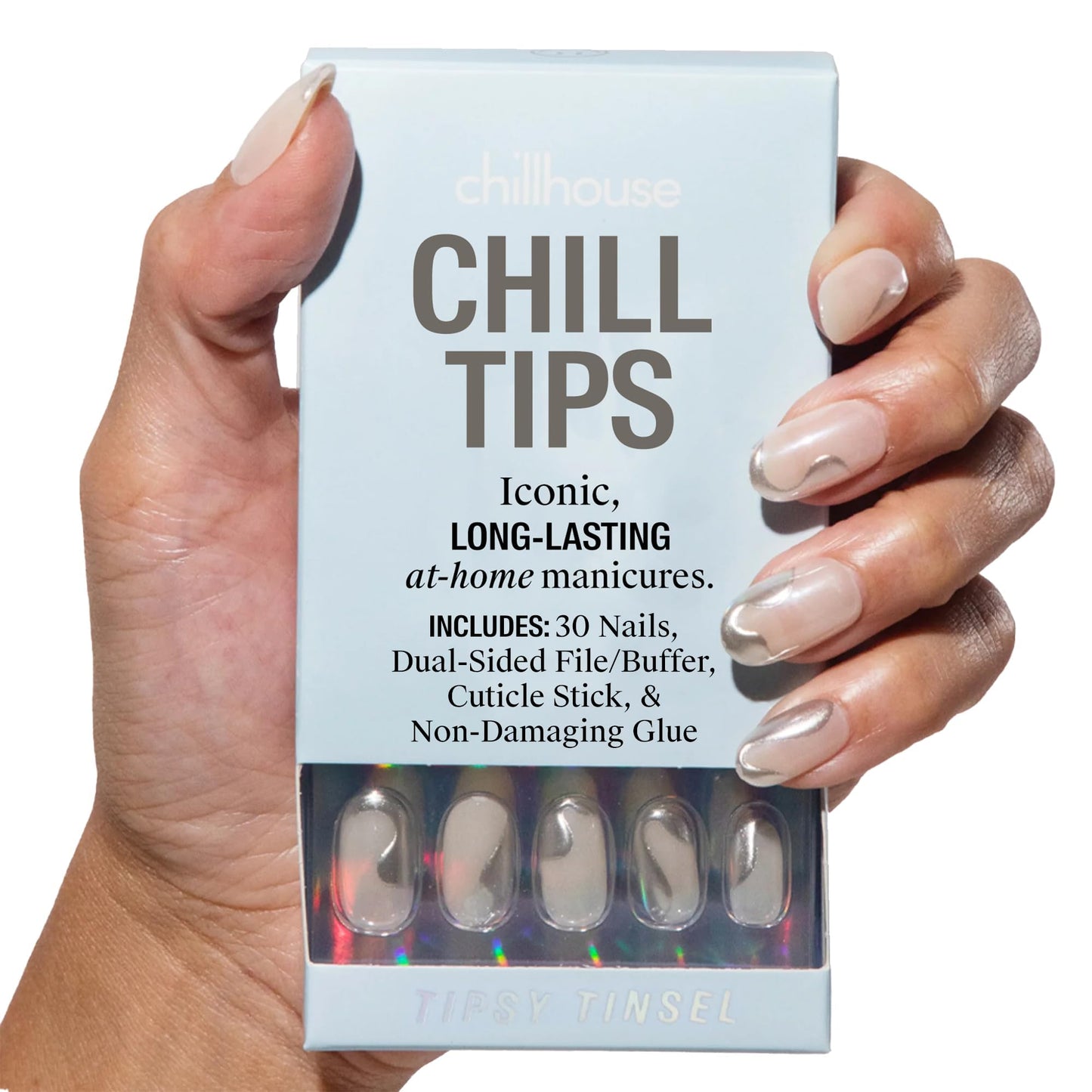 Chillhouse- Chrome You Can Cheers To: Fabricadas con materiales de alta calidad, las uñas postizas Chill Tips son cómodas y fáciles de usar de principio a fin. Deléitate con un diseño de uñas con cali