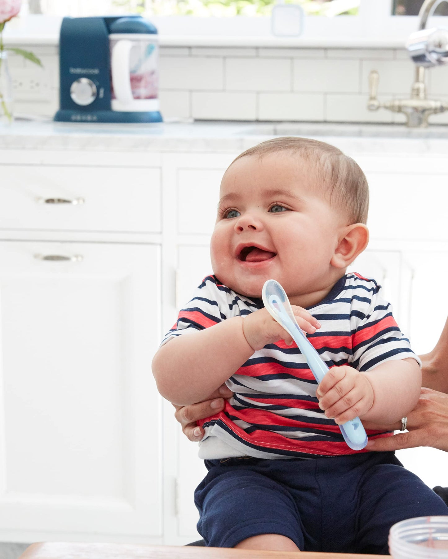 BEABA Juego de cucharas de alimentación para bebés de primera etapa, las cucharas de silicona de punta suave originales para bebés, sin ftalato de plomo BPA y sin plástico, gran juego de regalo (paquete de 4), lluvia