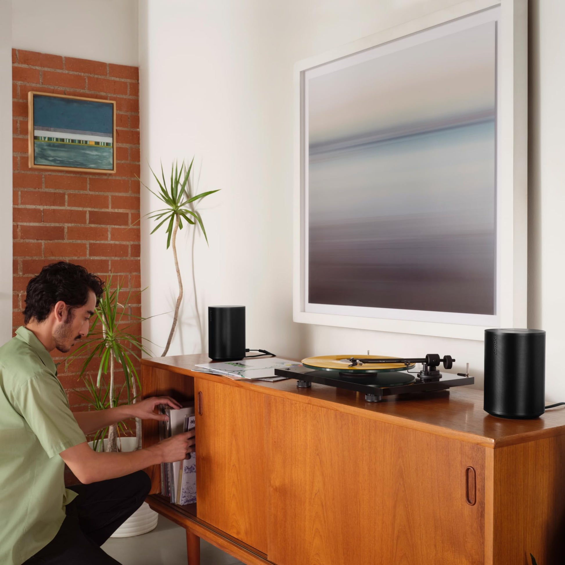 Sonos Era 100 Bocina Inalámbrica con Acústica y Conectividad de Última Generación Wi-Fi y Bluetooth - Negro