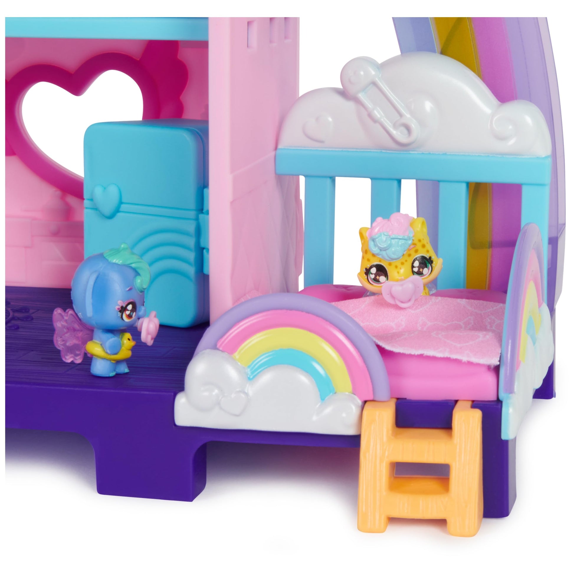 HATCHIMALS Alive, Guardería Arcoiris con 4 Minifiguras en Huevos Que se rompen Solos, 13 Accesorios, Juguetes para niños