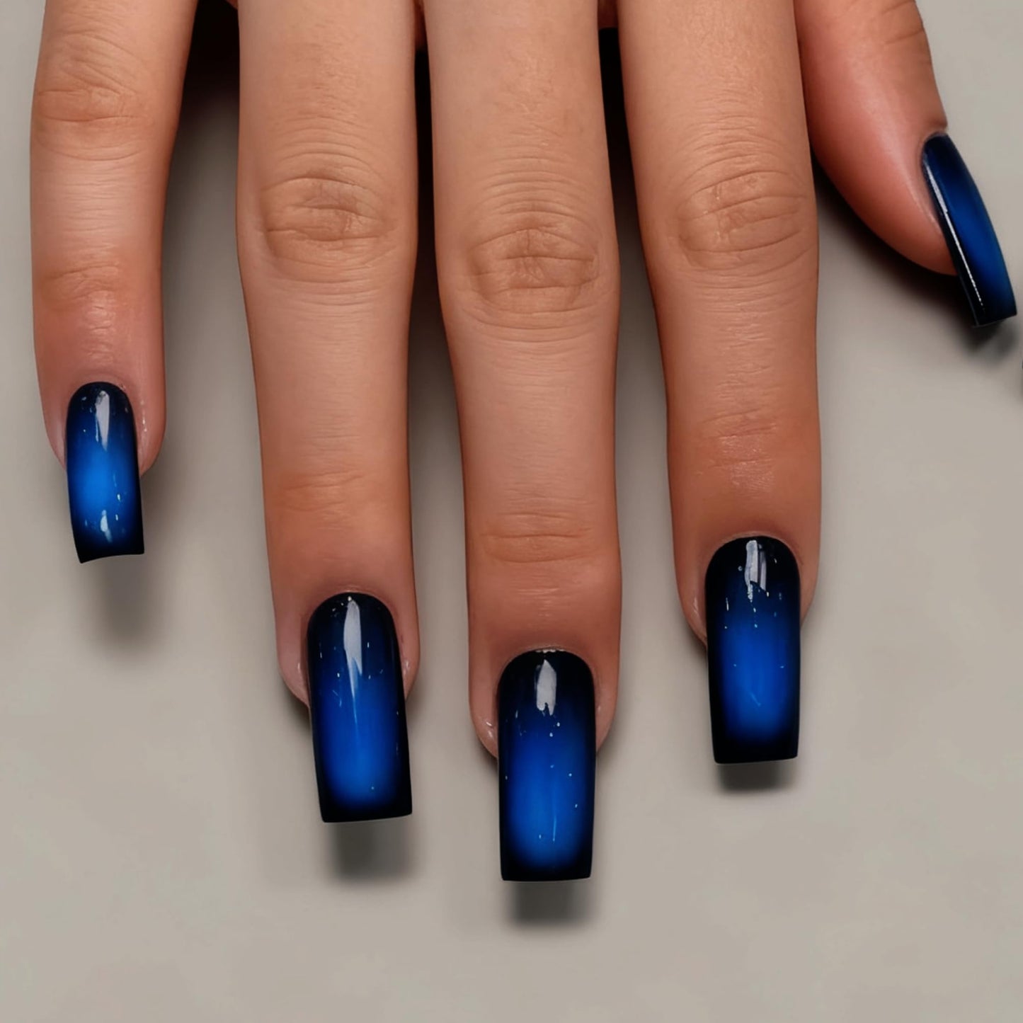 SXVME Uñas postizas largas cuadradas con degradado en azul rubor y negro, uñas postizas francesas oscuras, uñas postizas de gel suave reutilizables de calidad profesional para mujeres (24 unidades)