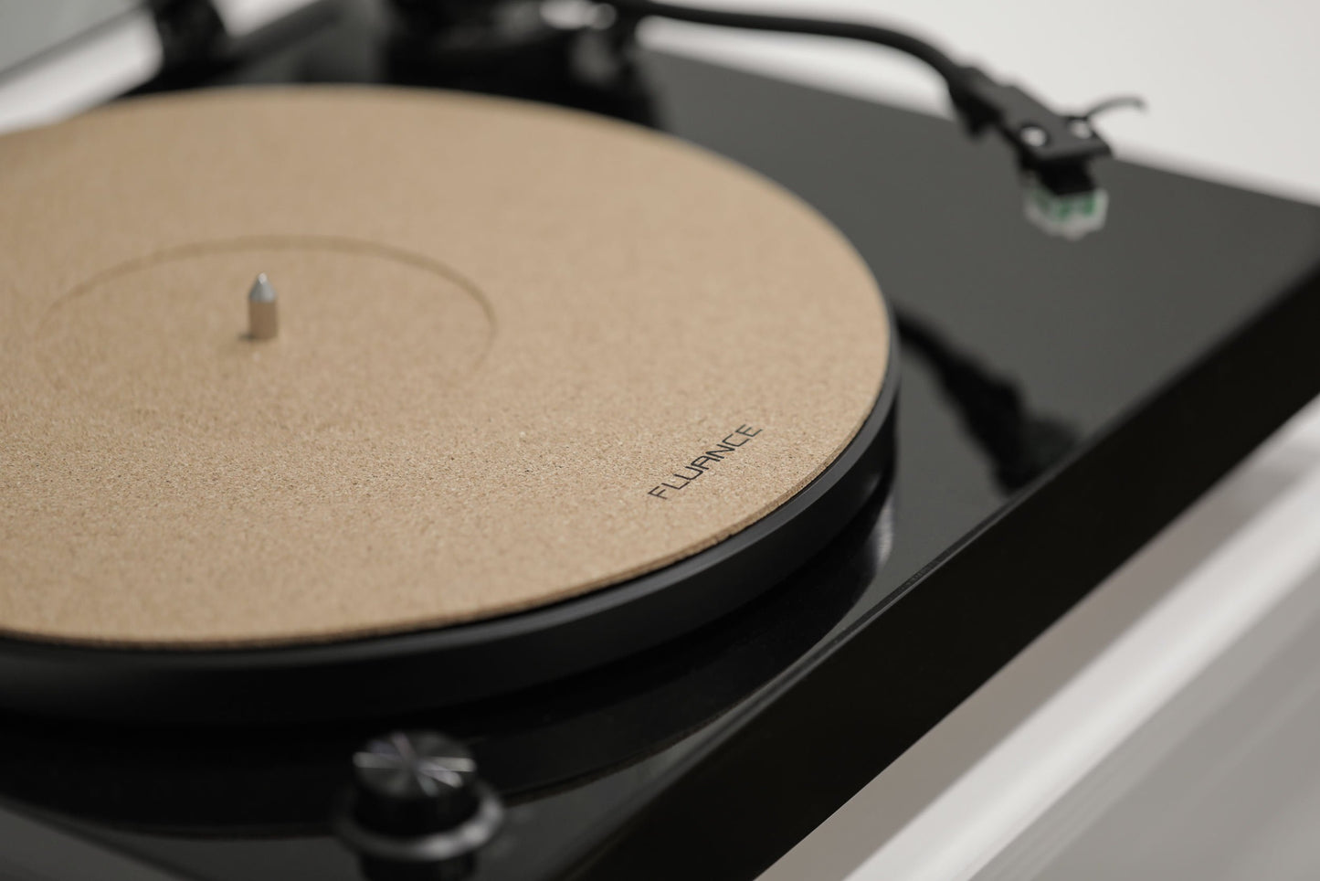 Tocadiscos Fluance Corcho Audiophile para Reproductores de Vinilo