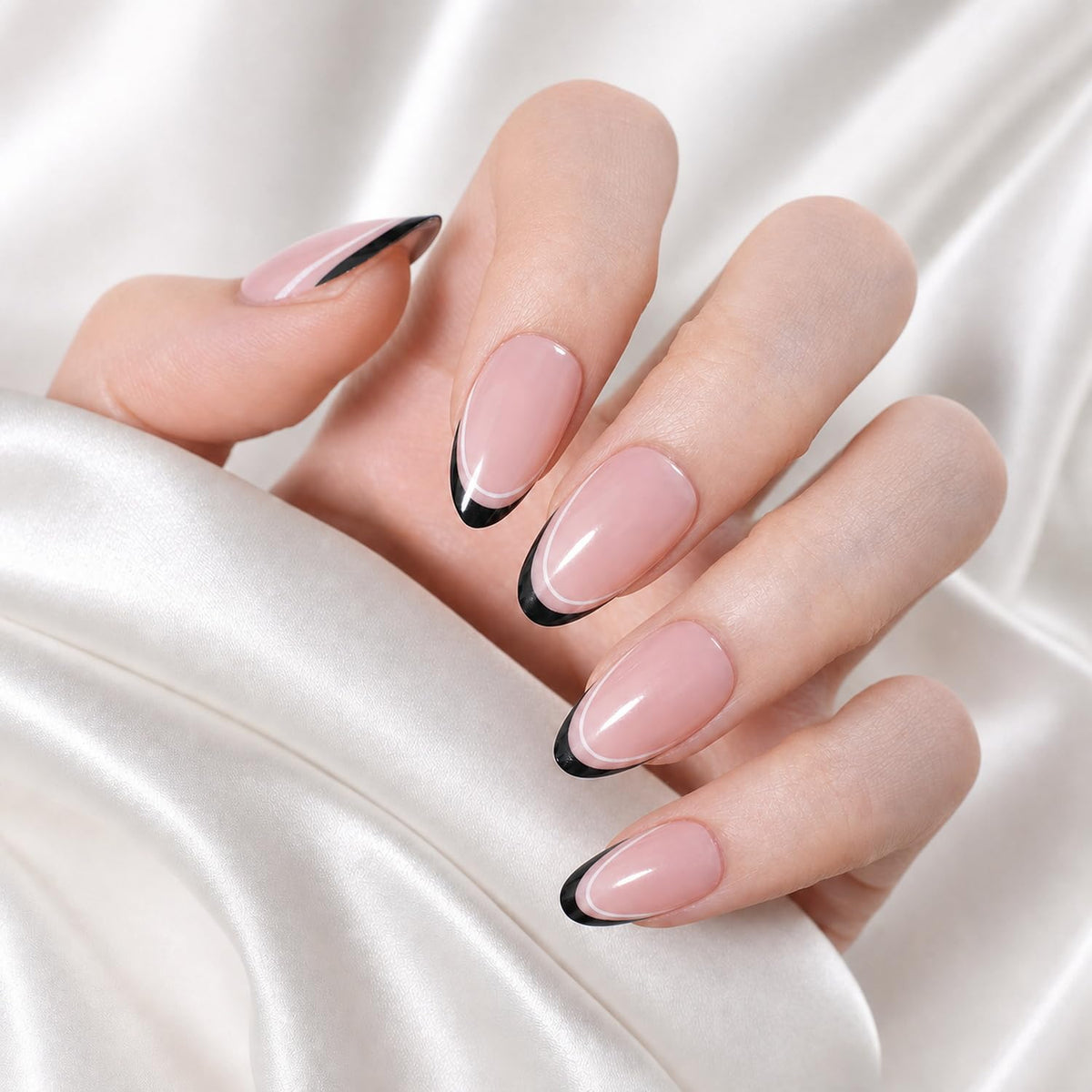 SXC Uñas postizas de la marca Cosmetics | Serie X1, almendra corta (033 Noir Edge)