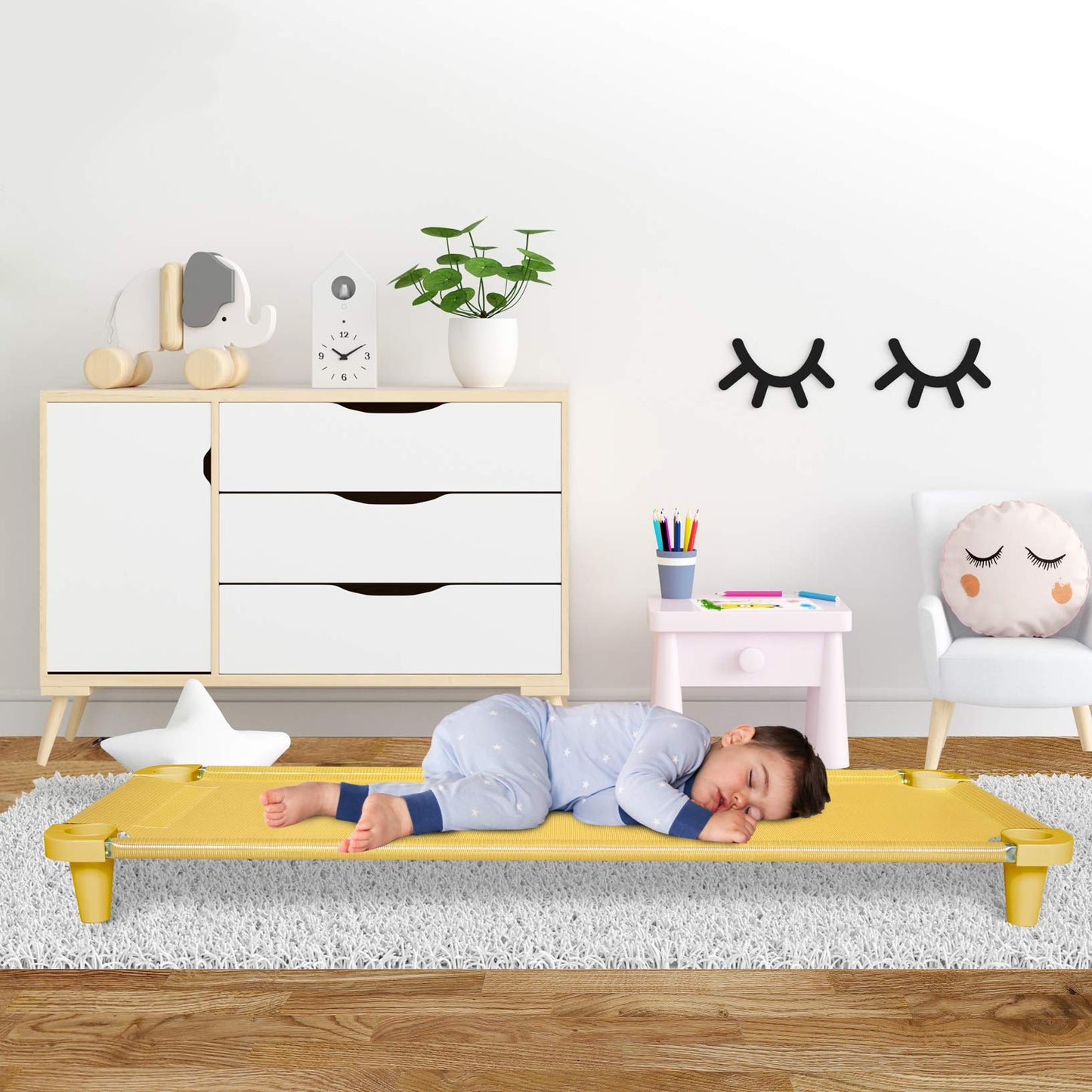 Acrimet - Cama para cuna infantil para niños, viajes, cuidado de día, 52 x 21 pulgadas, color amarillo, 1 paquete