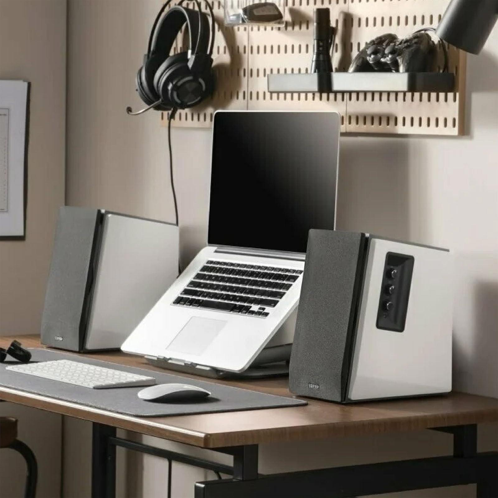 Monitores de Estudio Edifier Blanco Altavoces de Estantería Bluetooth Activo 2.0 66W RMS Caja de Madera