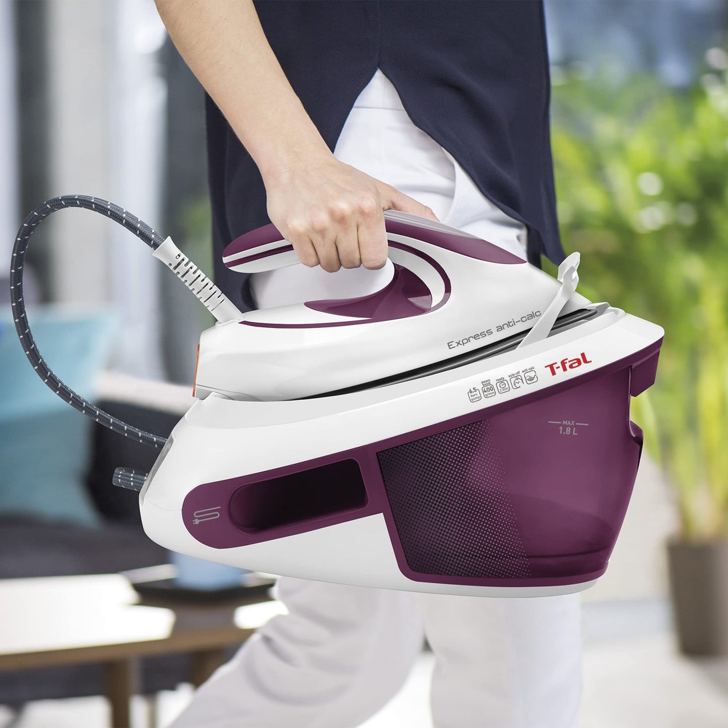 Central de Vapor T-Fal Express Blanca/Morada, Suela Durilium AirGlide, Plancha tu ropa facil y rapido, Depósito de 1.8 L, SV8031X0