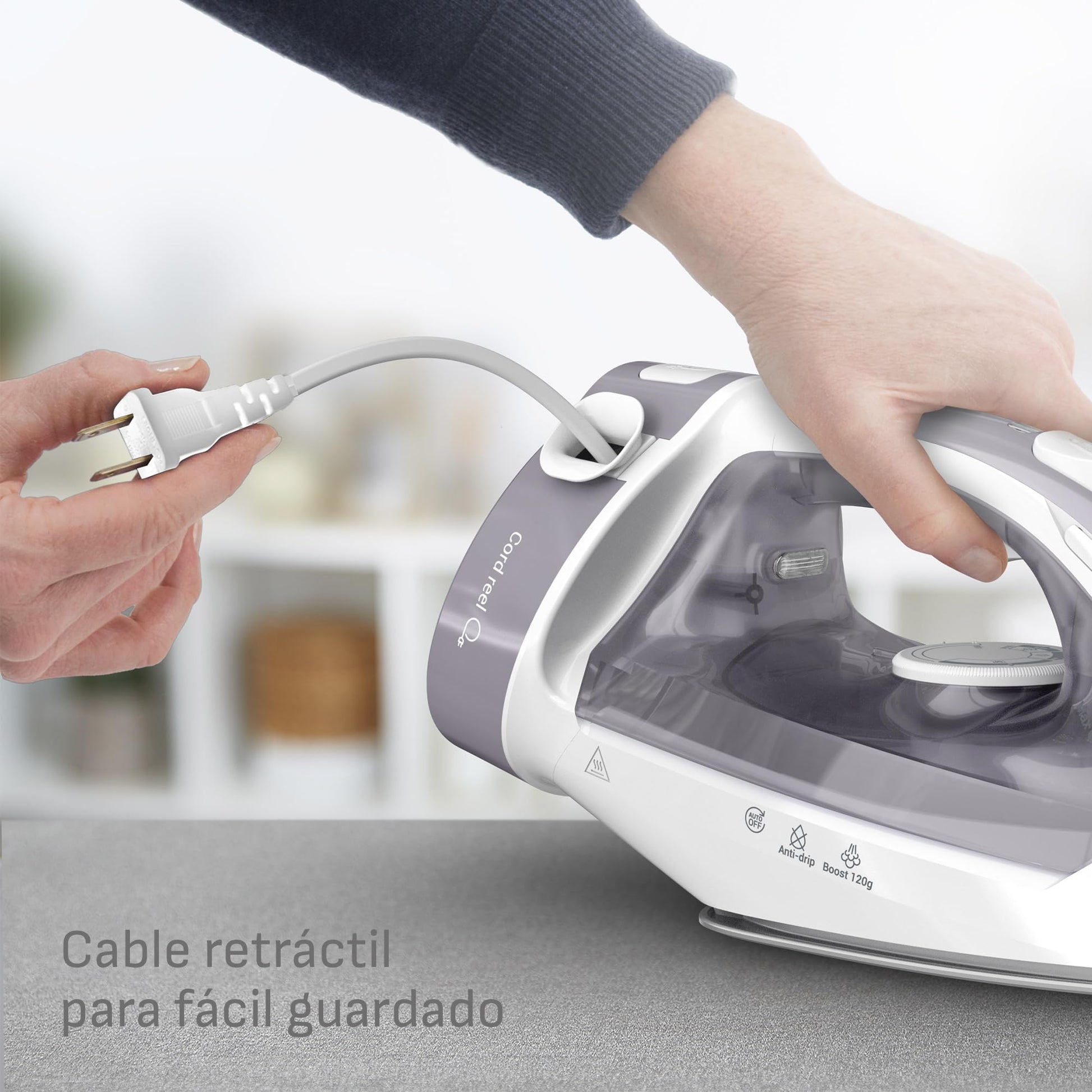 Plancha de Vapor T-fal gris con Suela de Cerámica y Cable Retráctil