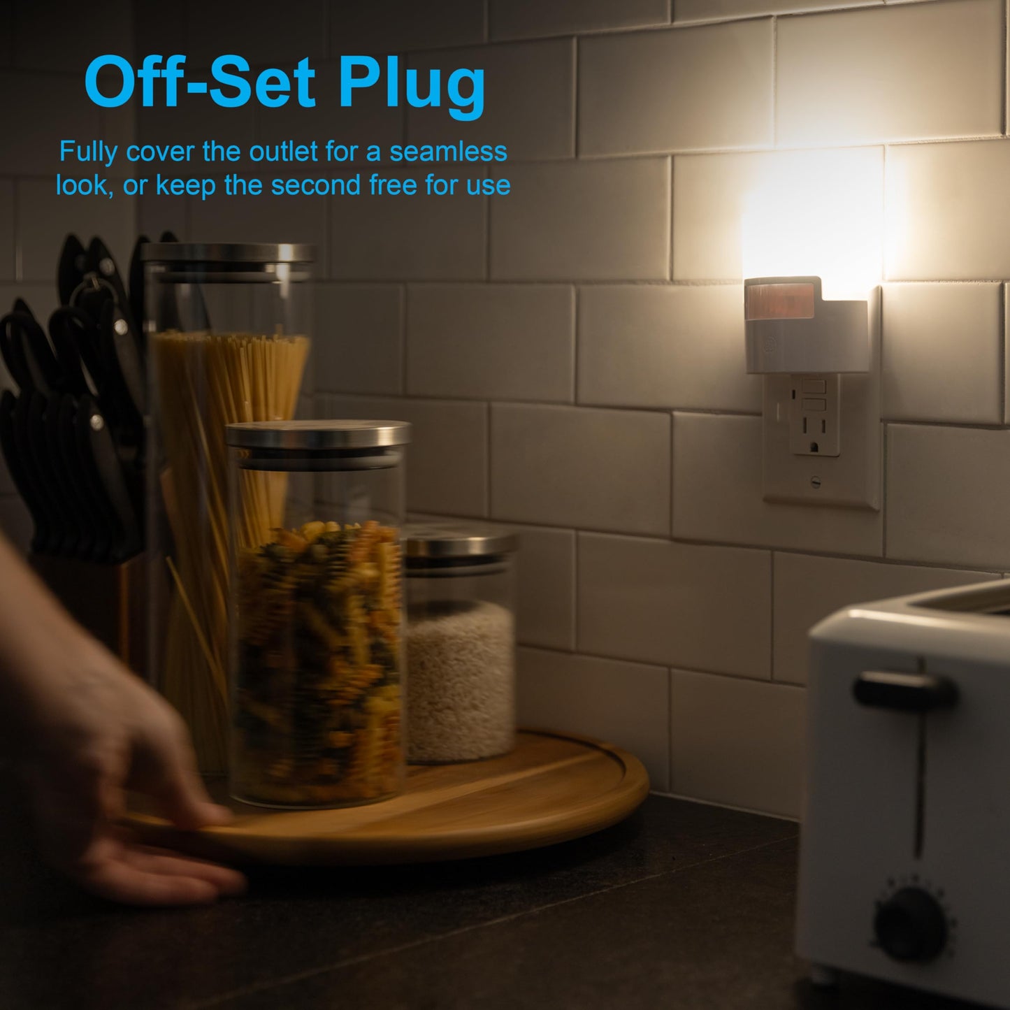 GE Enbrighten Luz De Noche Led Enchufable Con Sensor De Movimiento 1 Pieza 40 Lúmenes Blanco Suave Certificacion UL Ideal Para Dormitorio Guardería Baño Oficina Escaleras 12201