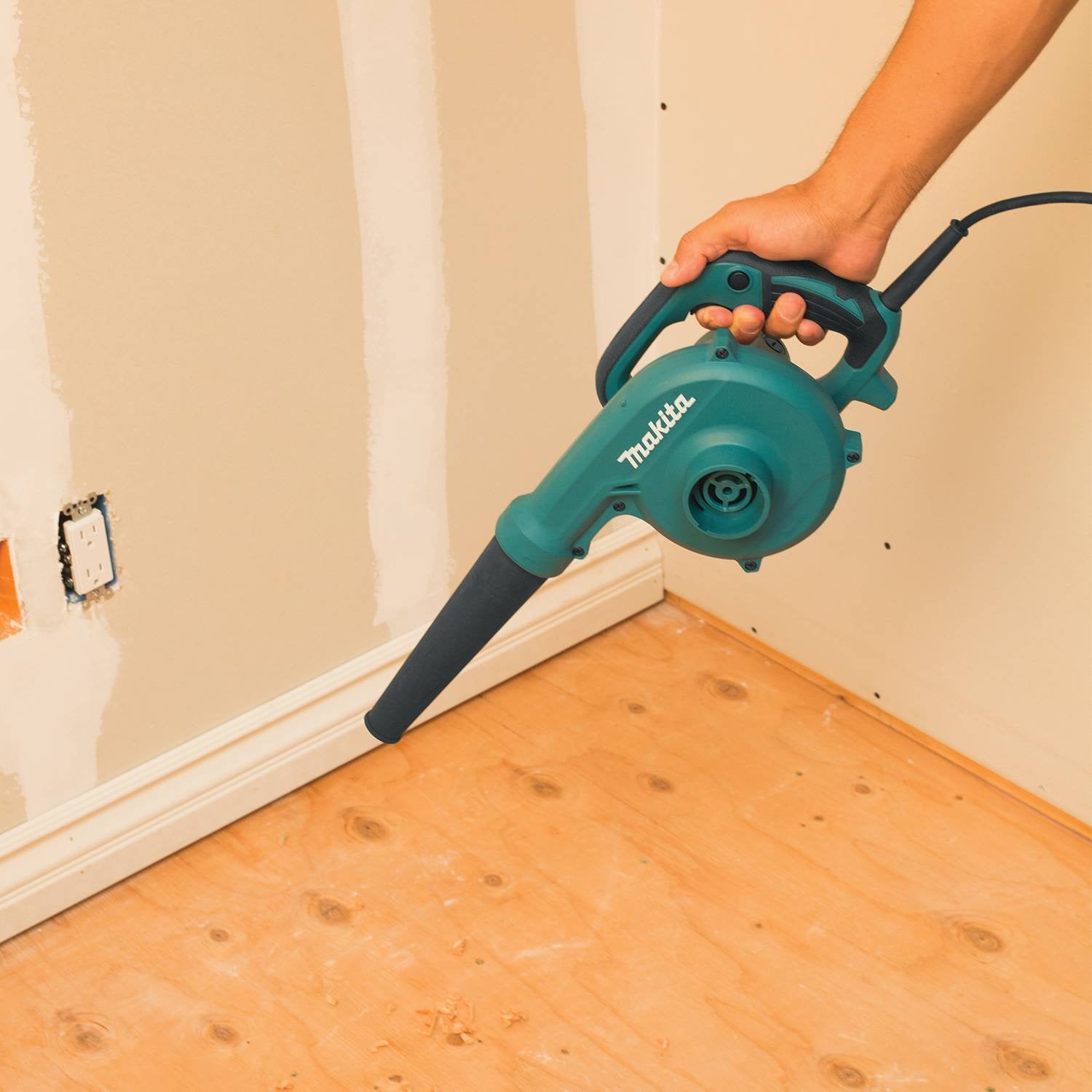Makita UB1103 Sopladora de Velocidad Variable