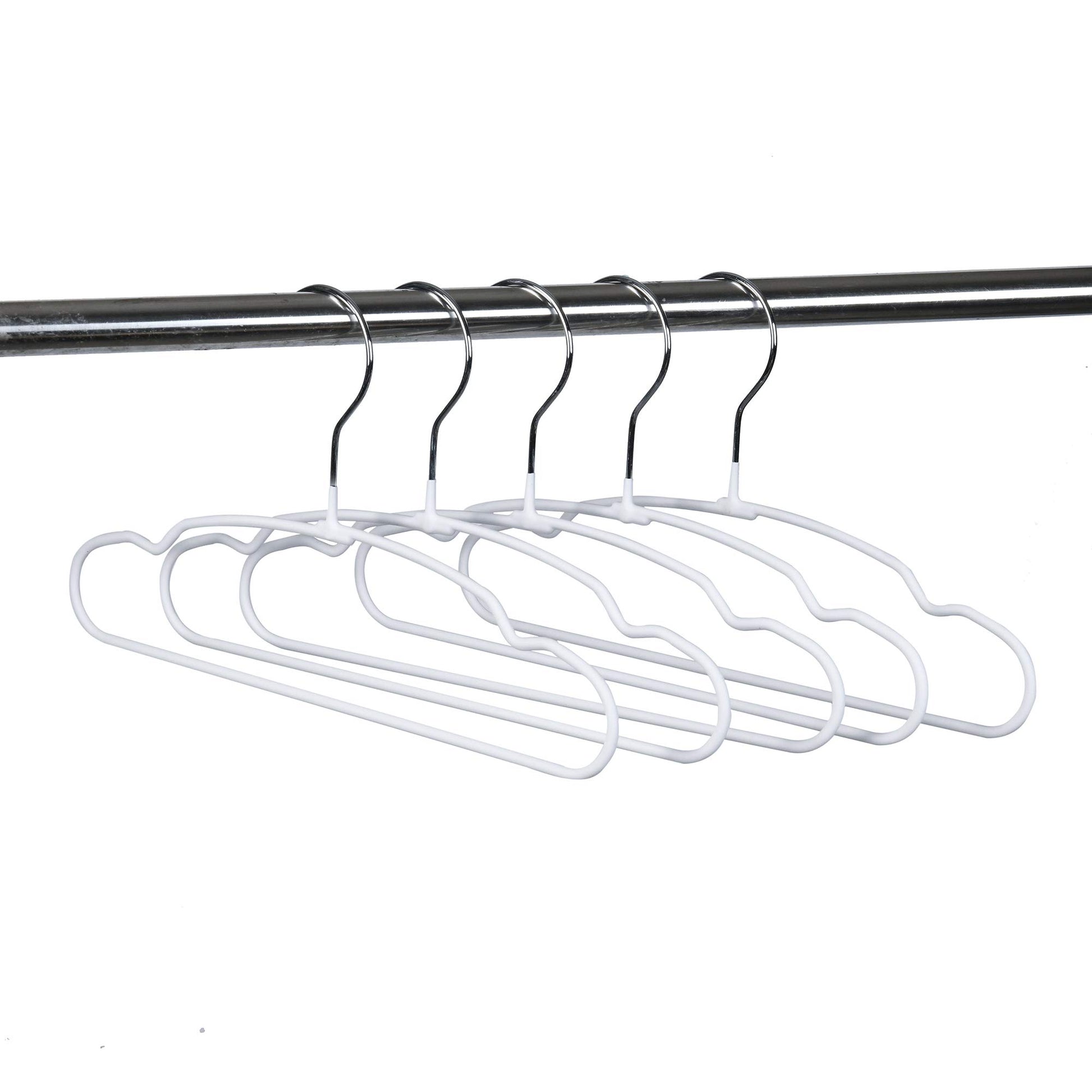 Amber Home - Paquete de 20 perchas para ropa de bebé de 11.8 pulgadas, alambre de metal resistente y bonito revestimiento blanco para niños pequeños, perchas para ropa de camisa, chamarra, pantalones
