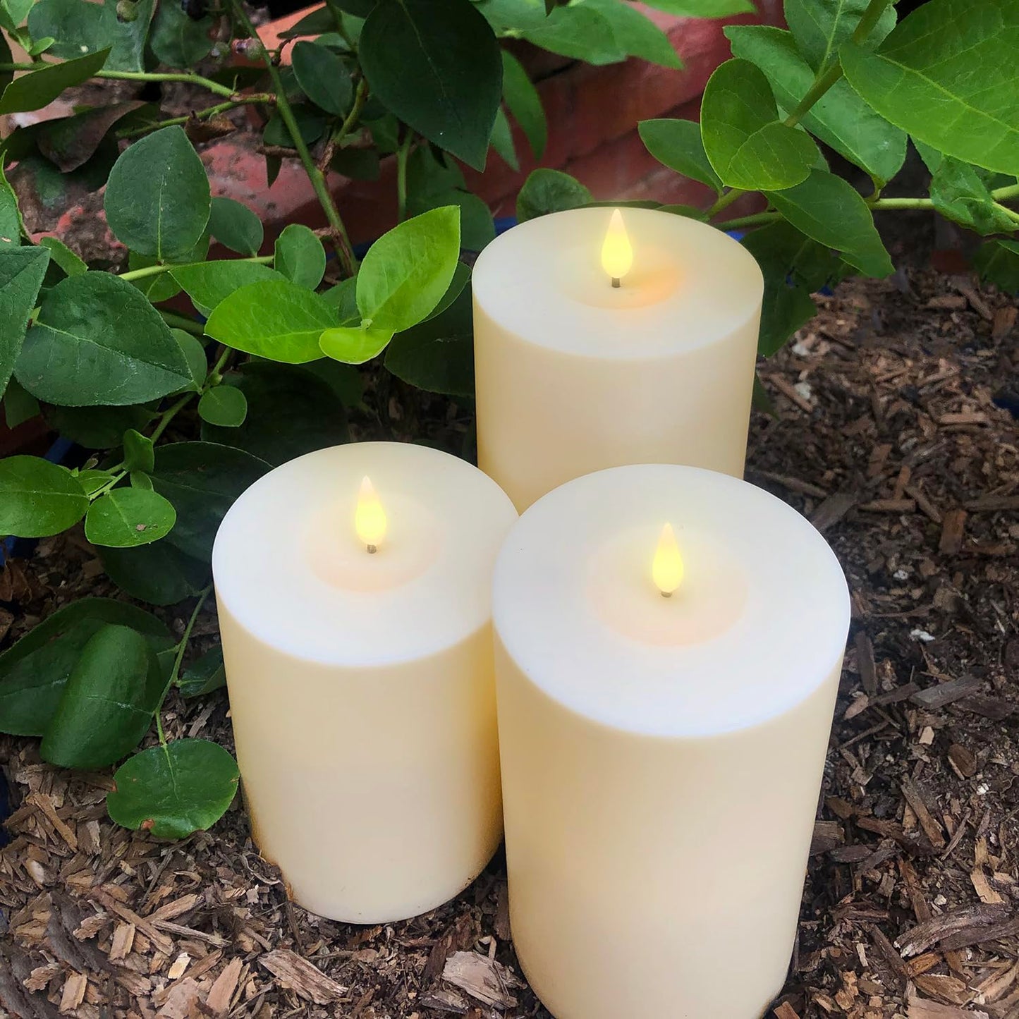 LampLust - Velas sin llama para exteriores, impermeables, paquete de 3, 3 x 4, 3 x 5, 3 x 6 pulgadas, juego de velas LED parpadeantes con control remoto y temporizador incluidos, funciona con pilas,