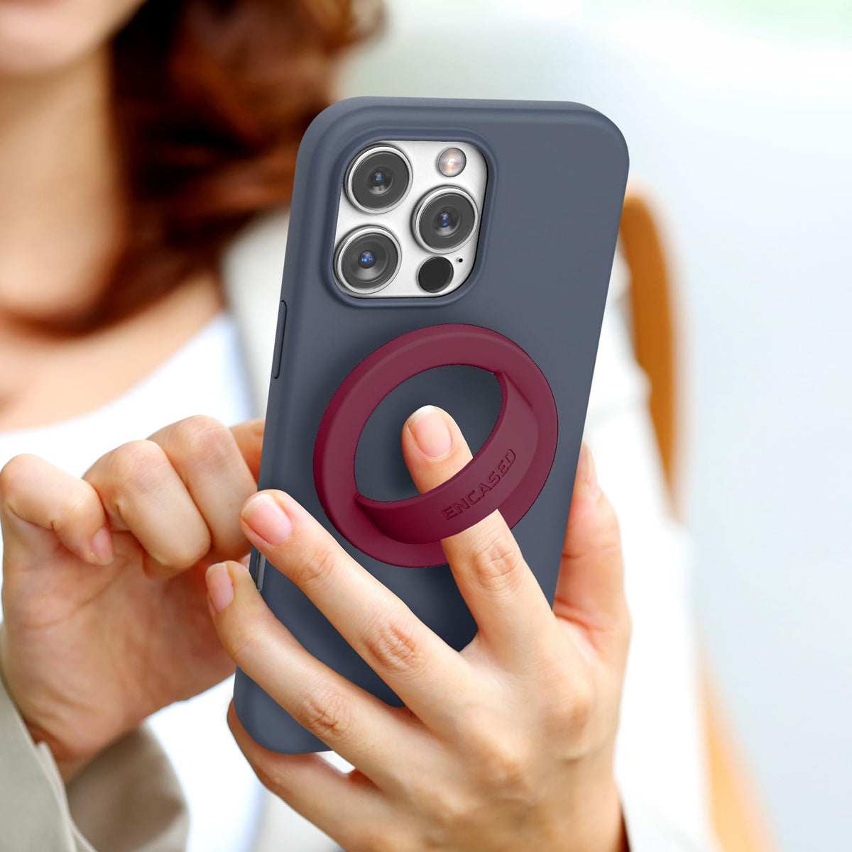 Anillo Magnético de Silicona Encased Rojo Cereza para iPhone MagSafe