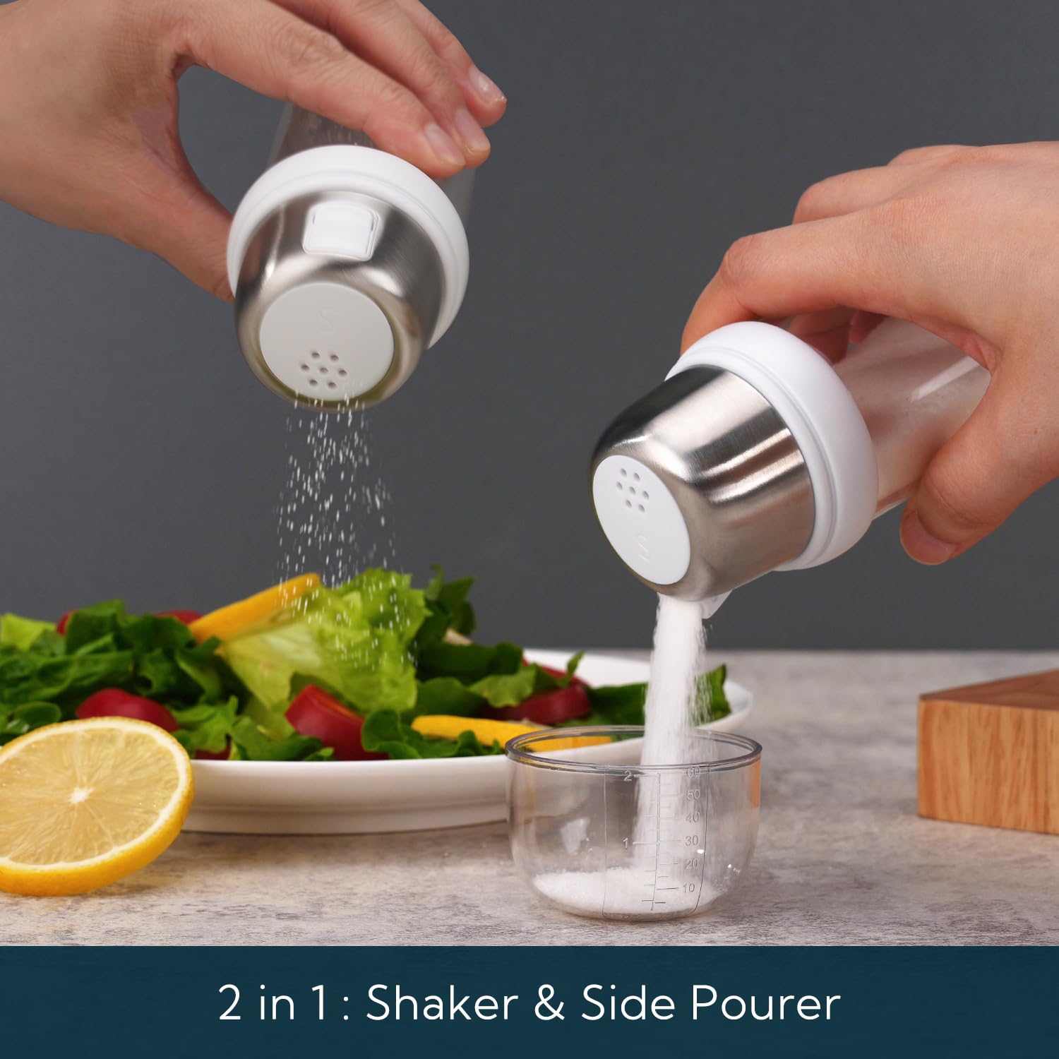 KTCHENDAO - Salero de vidrio 2 en 1 con boquilla lateral para verter la tapa, tapa integrada para ralentizar la humedad con marcas de mearsuring, elegante dispensador de sal de vidrio borosilicato