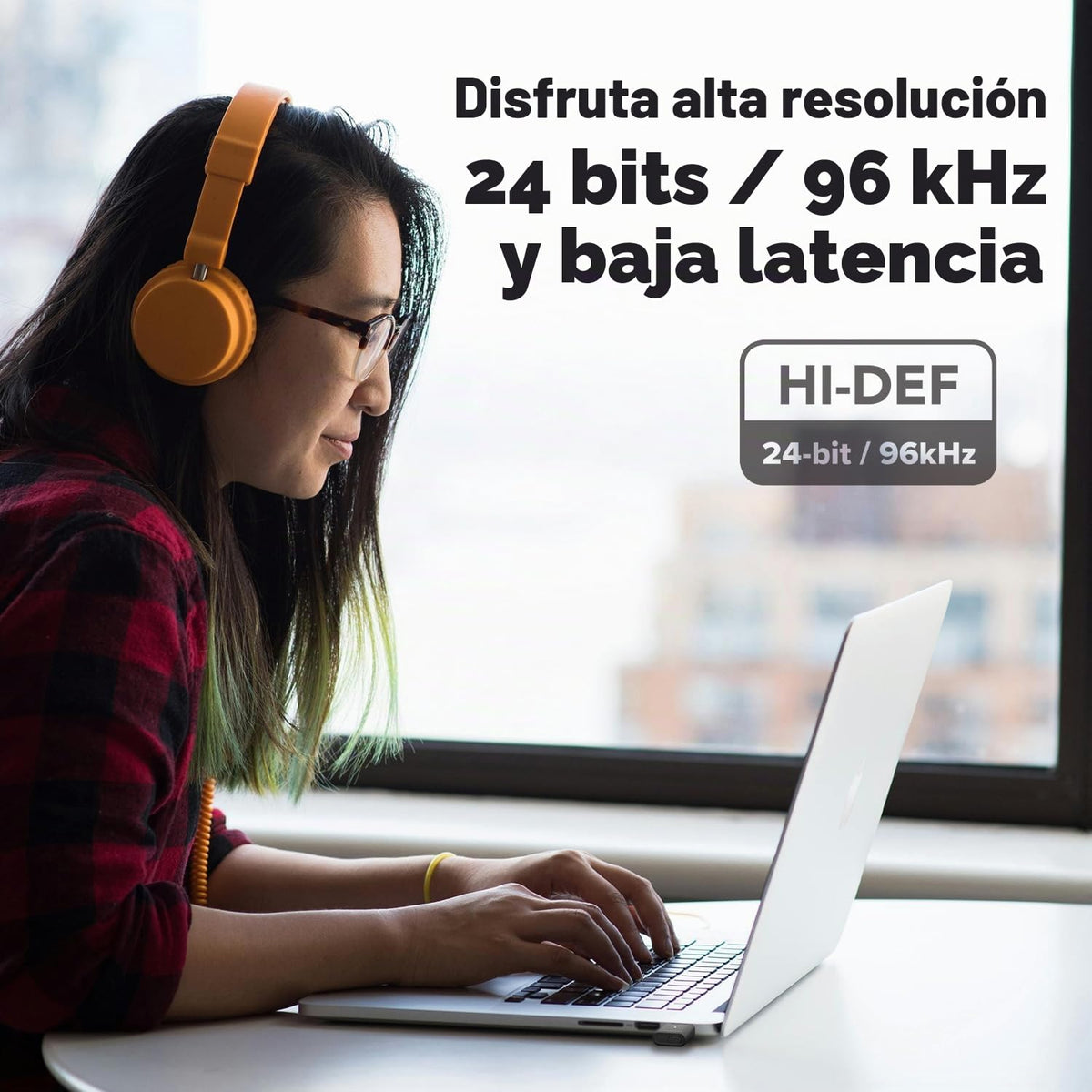 Transmisor de Audio Inalámbrico Creative BT-W6 Snapdragon Bluetooth 5.4 aptX para PC y Consolas Gaming