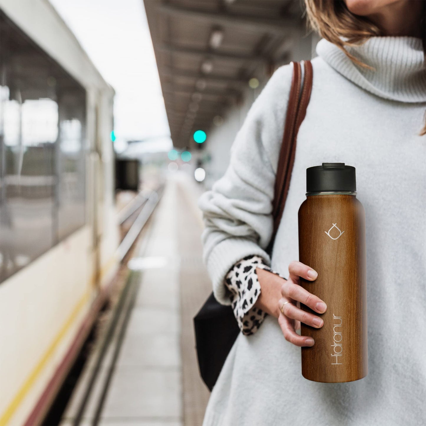 Hidranur Termo de Acero Inoxidable Doble Aislamiento Térmico, Termo Para Café 32 oz (946.35 ml), 3 Tapas Herméticas, 2 Popotes, 24 Hrs de Agua Caliente y Fría (Madera, 32 Oz (946.35 ml))