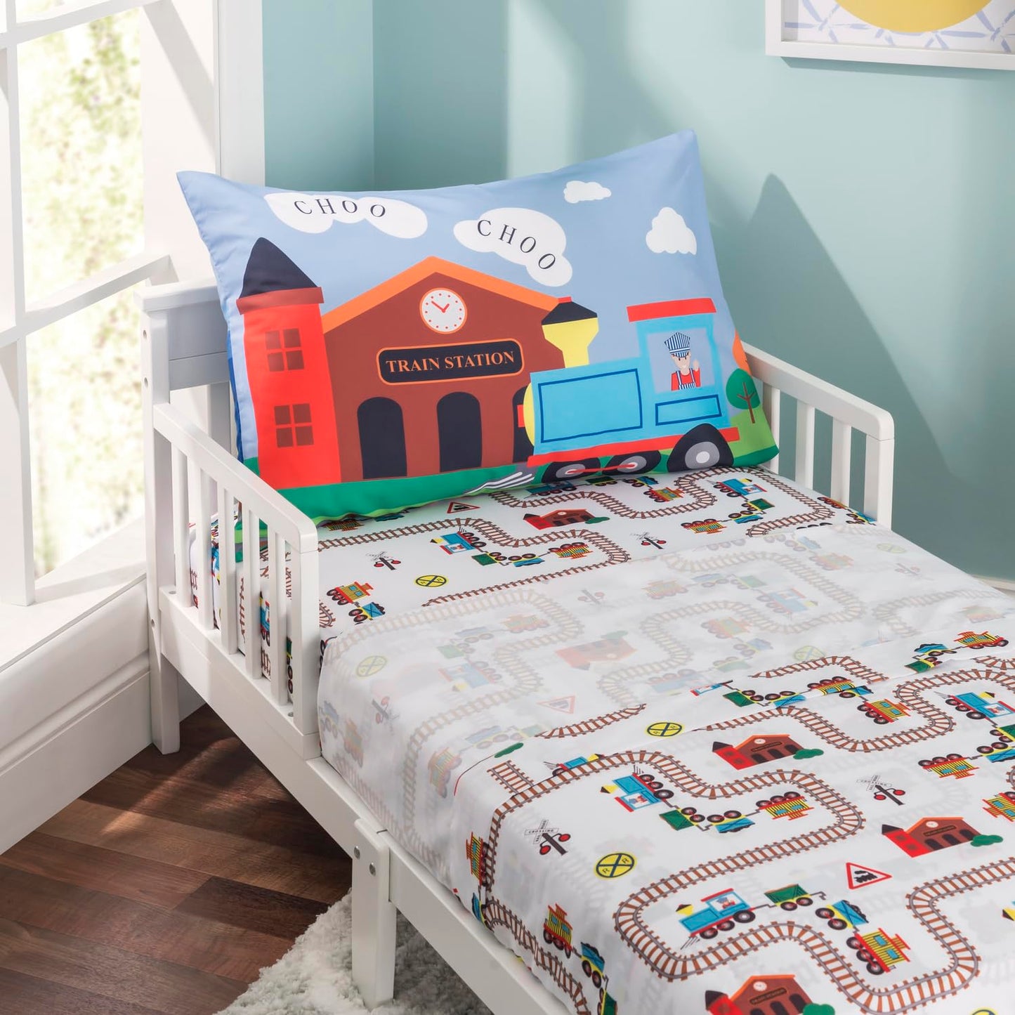 EVERYDAY KIDS Juego de cama infantil de 4 piezas -Trencito Choo Choo- Incluye edredón, sábana encimera, sábana bajera ajustable y funda de almohada reversible