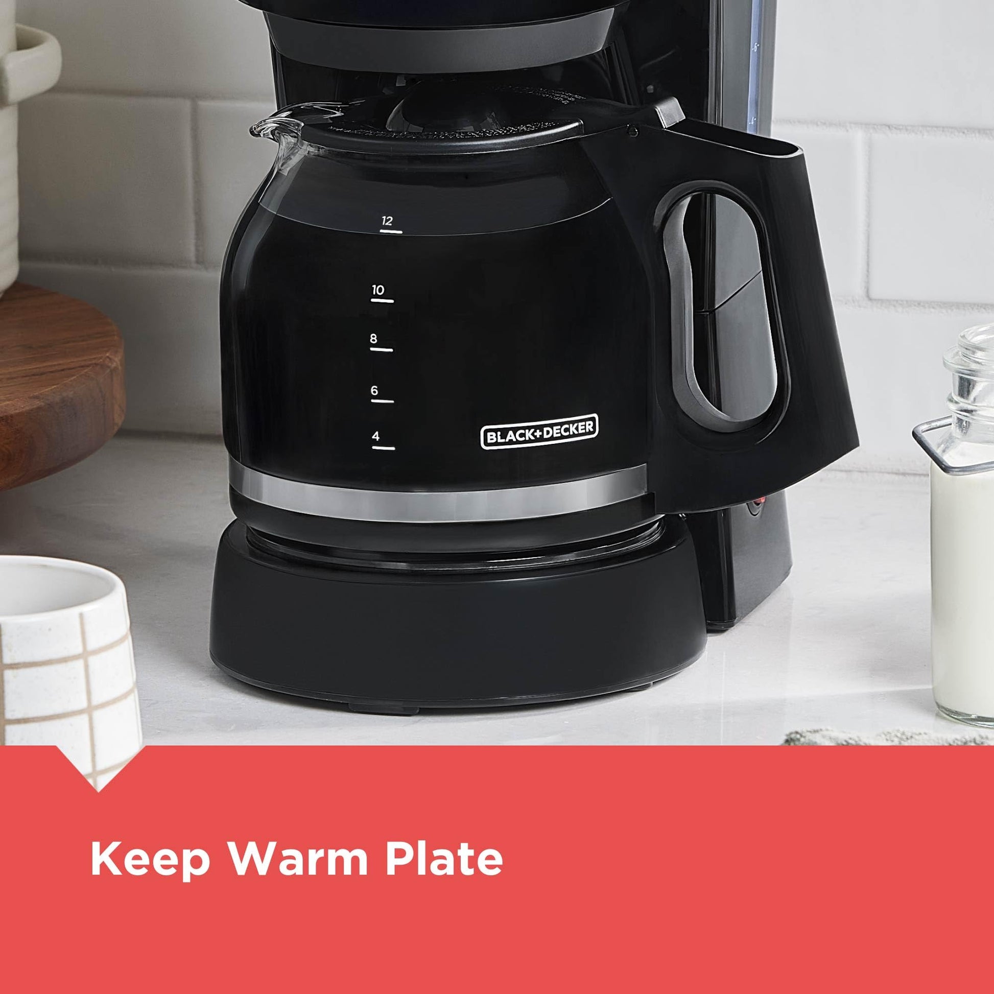 BLACK+DECKER CM0915BKD - Cafetera de 12 tazas con interruptor de fácil encendido/apagado, jarra de fácil vertido, sin goteo con cesta de filtro extraíble, color negro