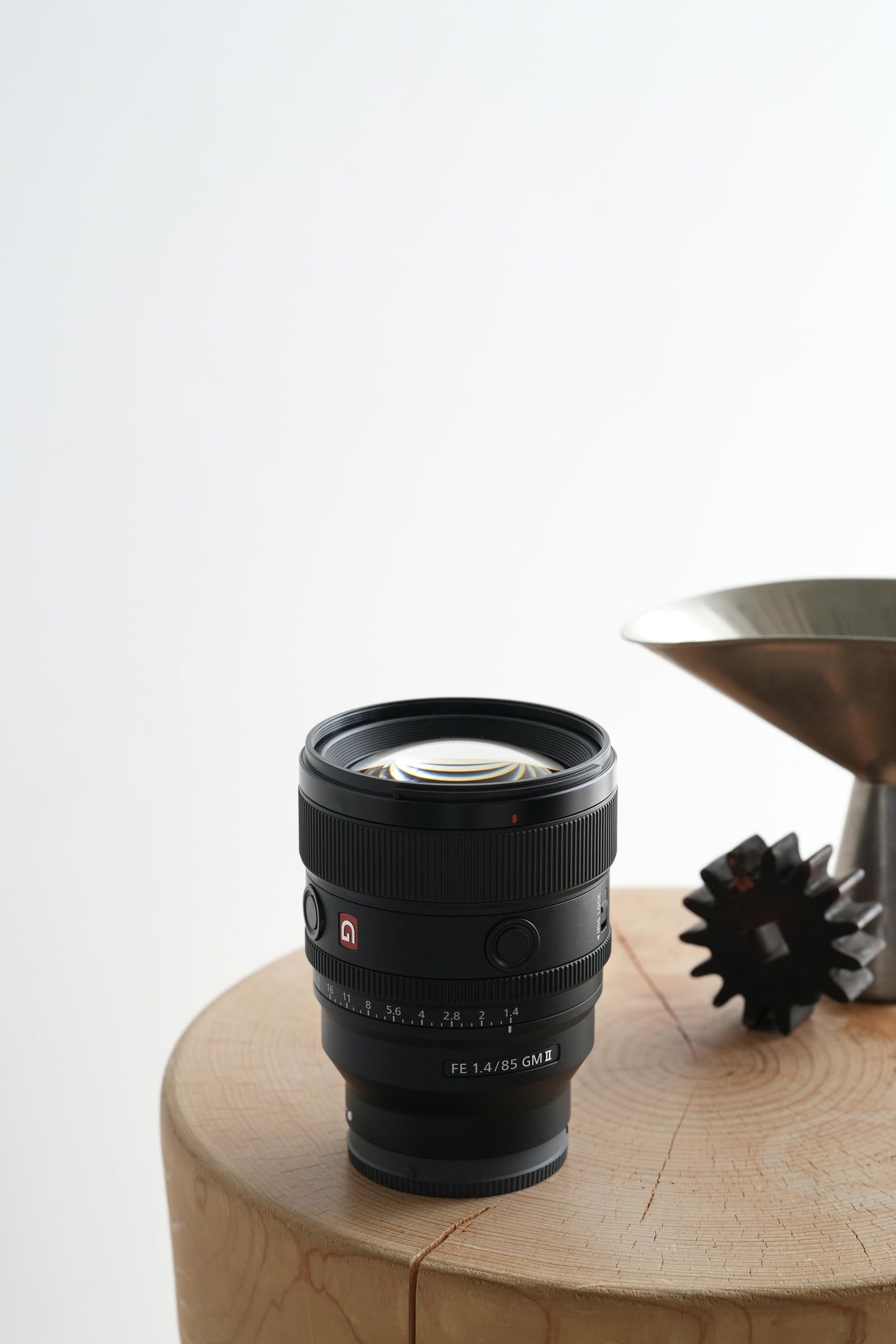Sony Lente G Master™ Telefoto Fijo FE 85mm F1.4 Full Frame - FE SEL85F14GM2