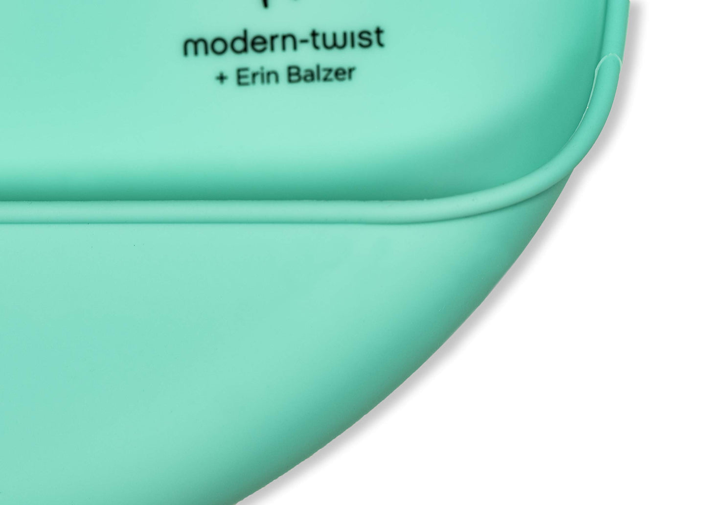 Babero moderno Twist 100% silicona de grado alimenticio, impermeable y reutilizable, Bear Family, verde menta