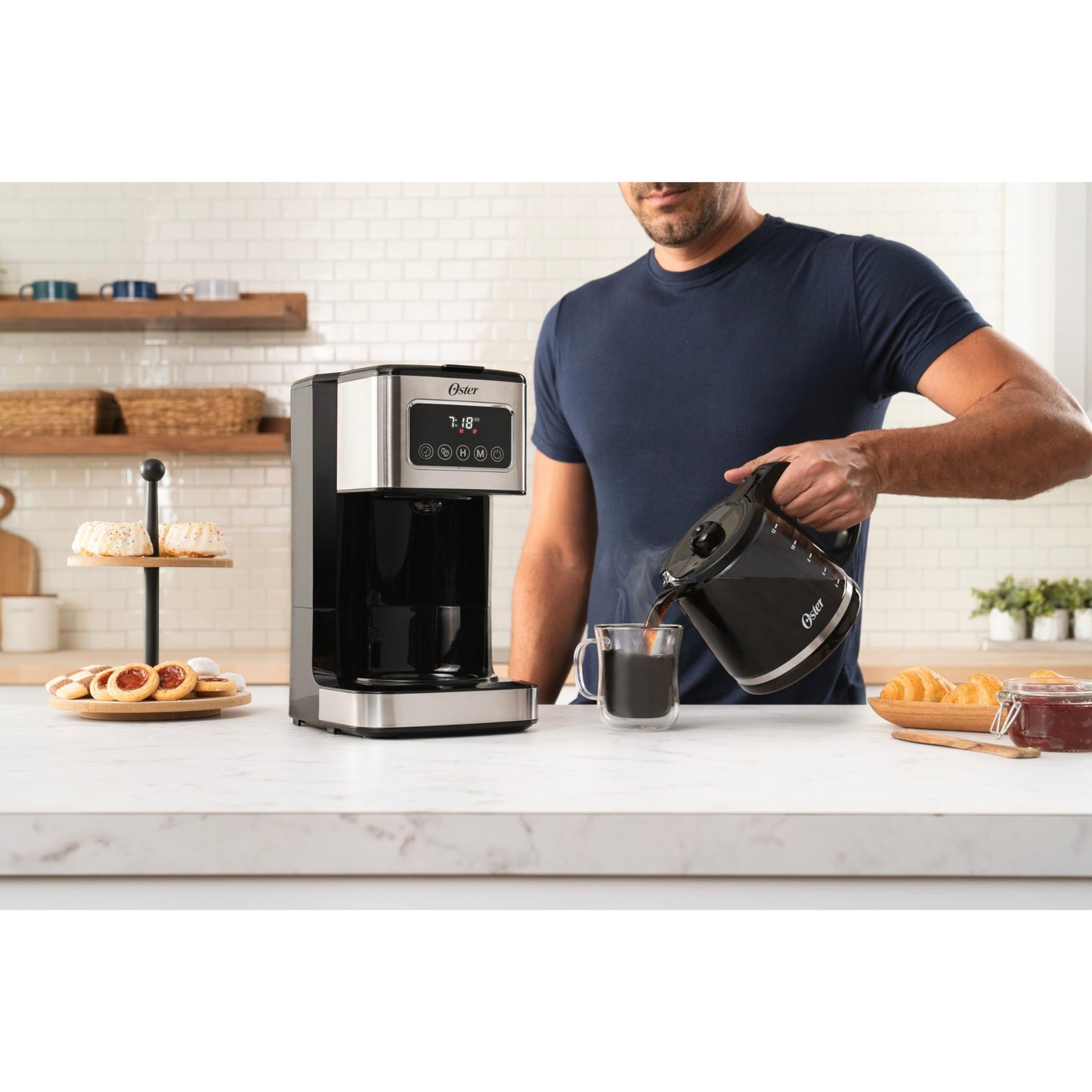 Cafetera de Goteo Programable Oster Negra con Pantalla Táctil