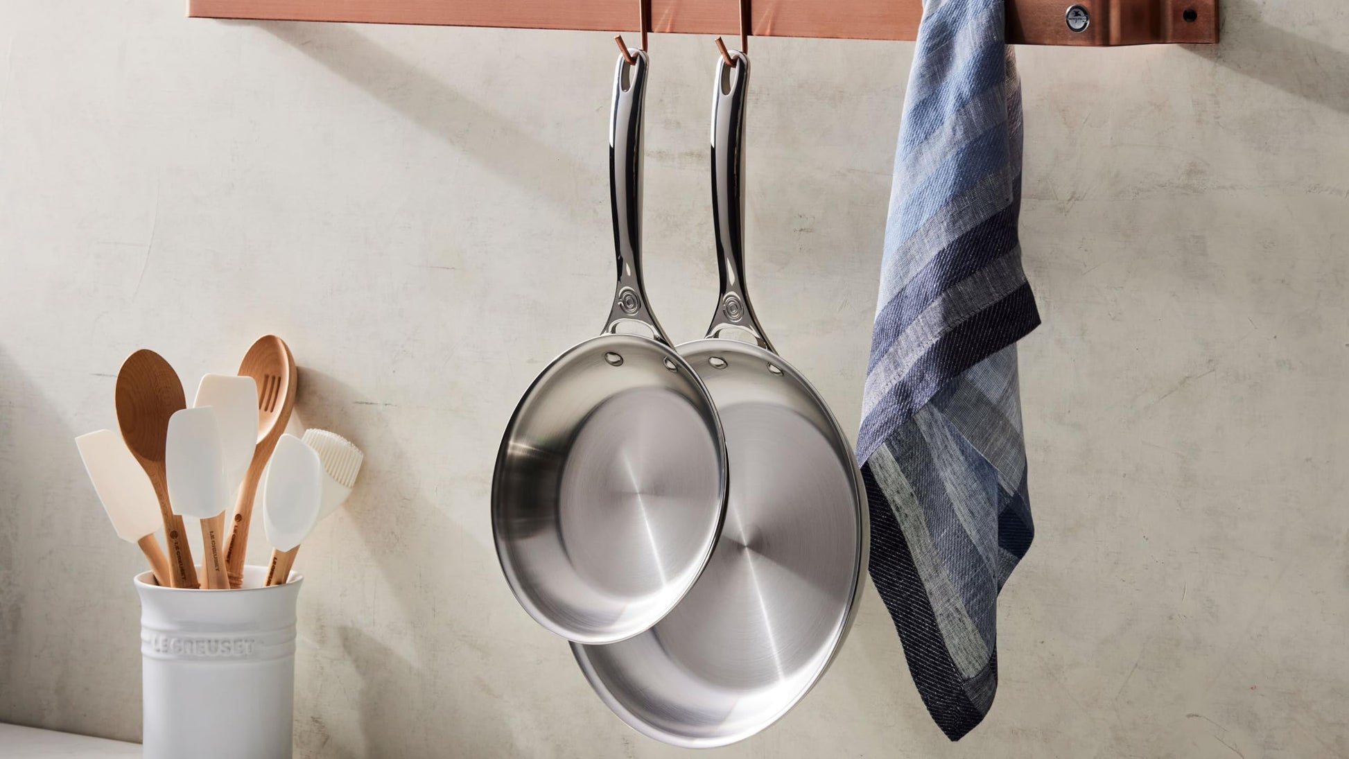 Le Creuset of America Craft Series - Juego de utensilios de cocina de 5 piezas, color beige, Blanco, 1