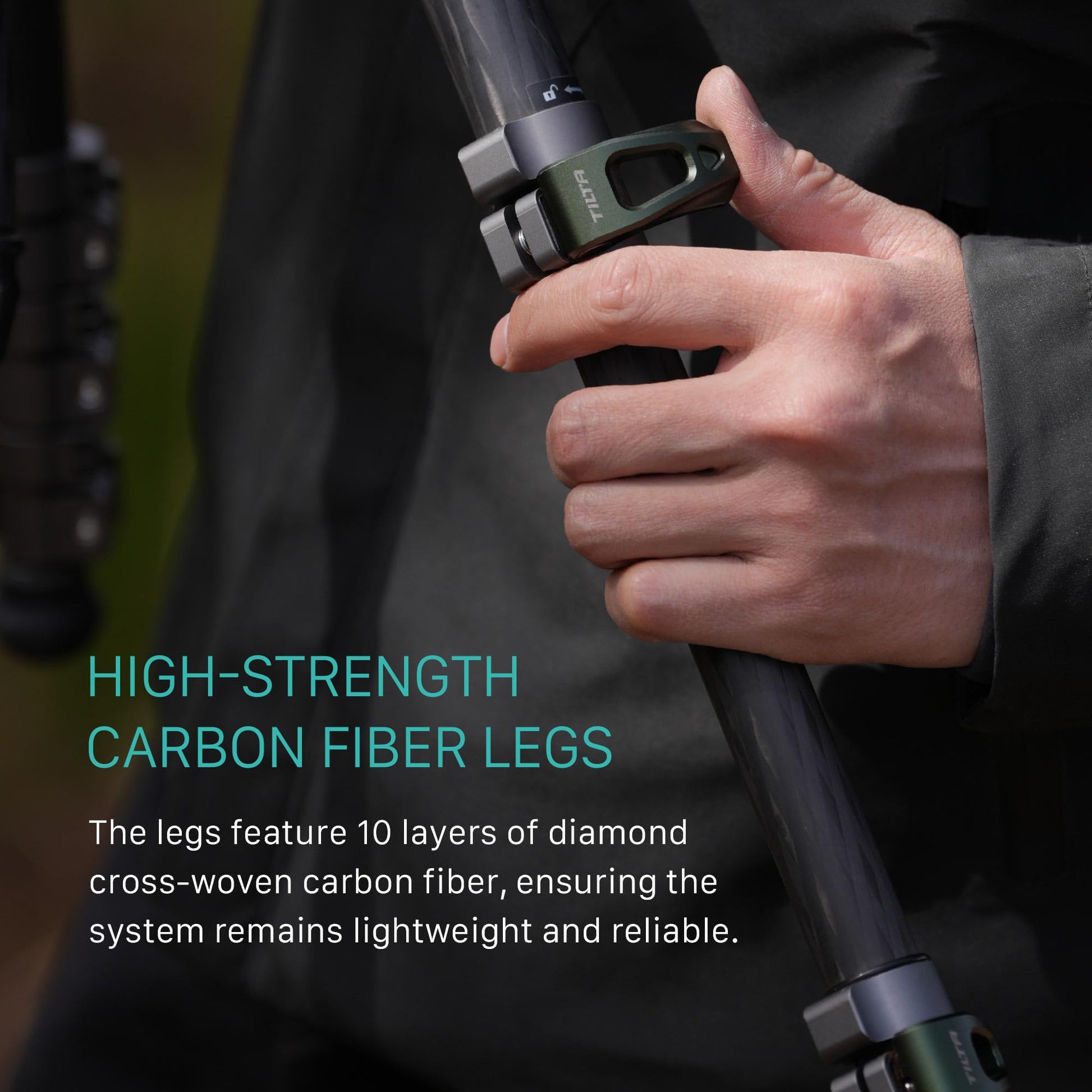 Trípode de Video Tilta Gris Espacial con Cabeza Fluida y Patas de Fibra de Carbono