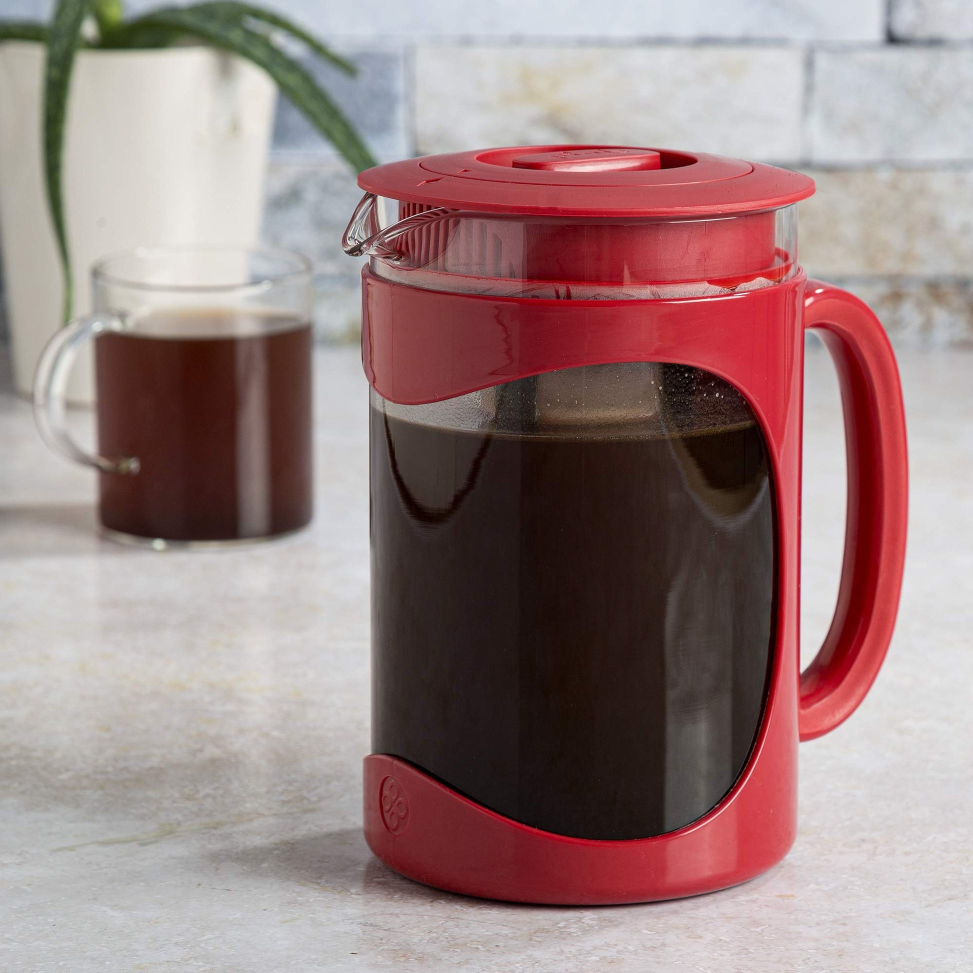 Cafetera Helada Primula Burke Roja con Mango de Agarre Cómodo y Jarra de Vidrio Duradera