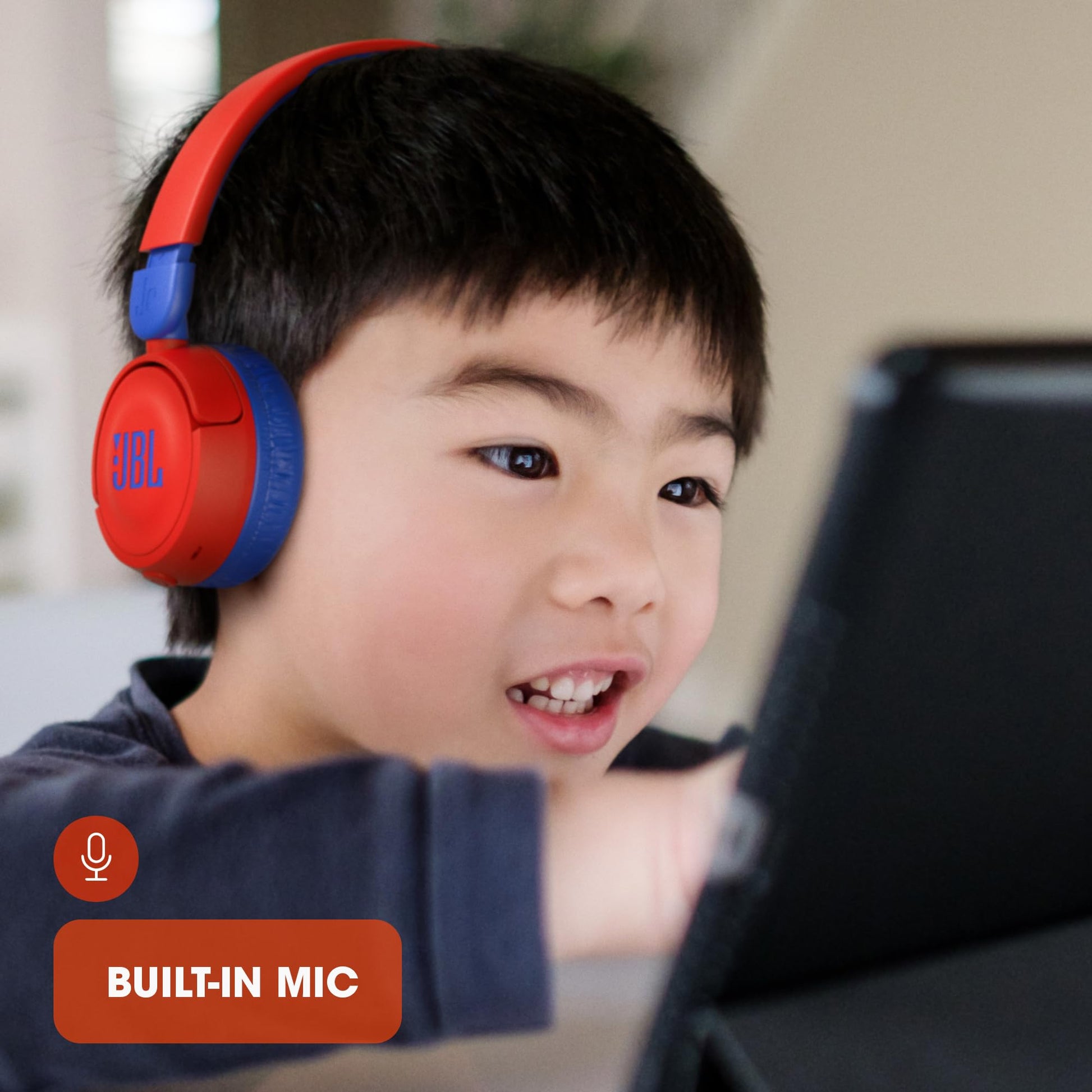 JBL JR310 Audífonos para Niños con Mic/Control, Drivers de 32mm, Conector 3.5mm, Cable Antienredos - Rojo