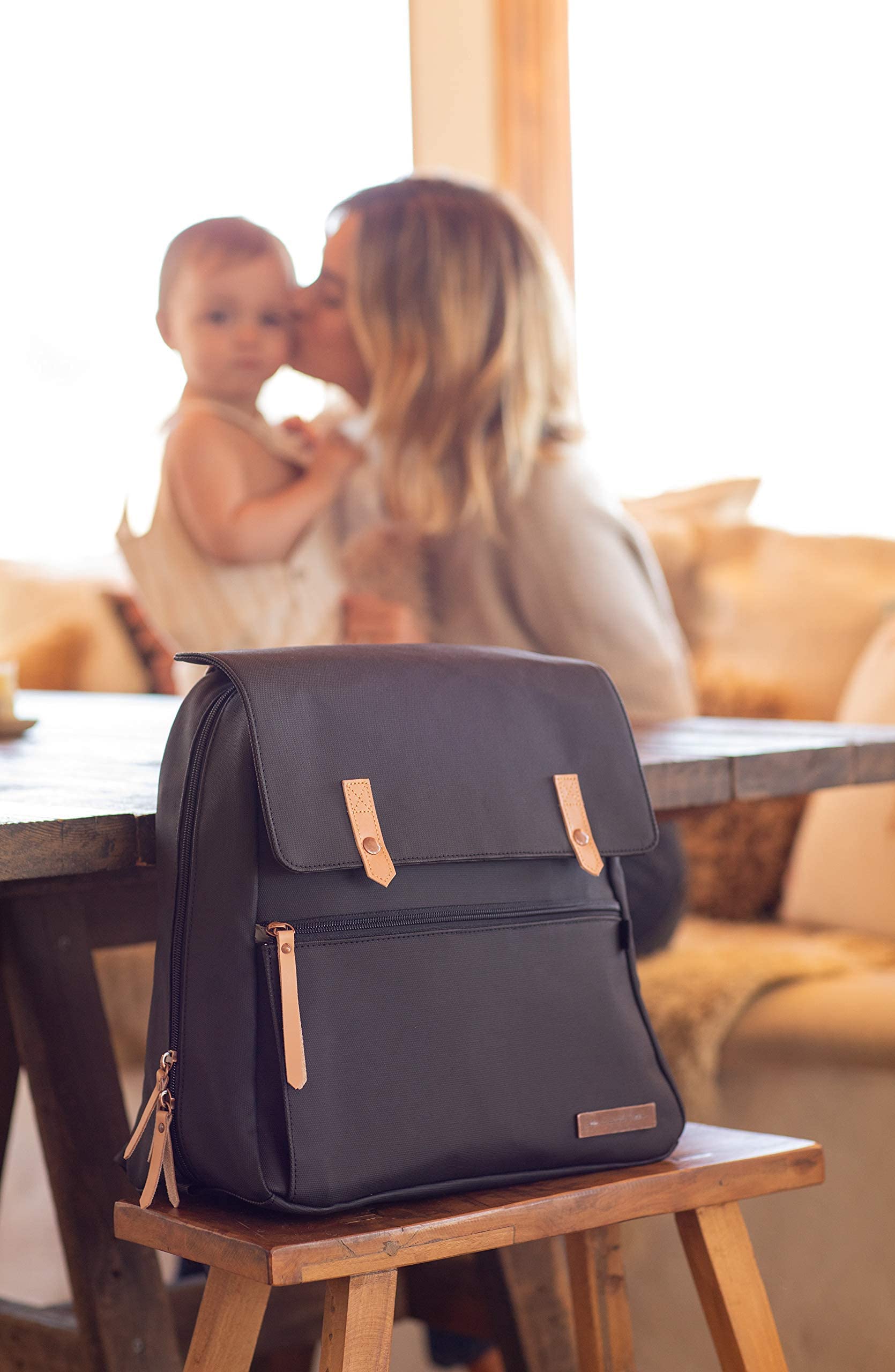 Pañalera para Bebé PETUNIA PICKLE BOTTOM Pañalera Meta Backpack Negra Canvas