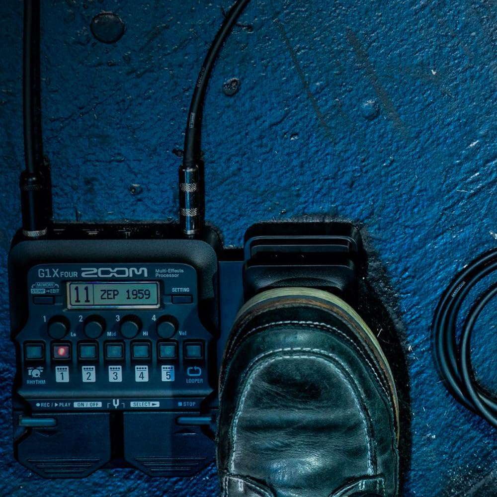 Guitarra Eléctrica Zoom G1X Cuatro Con Efecto Múltiple